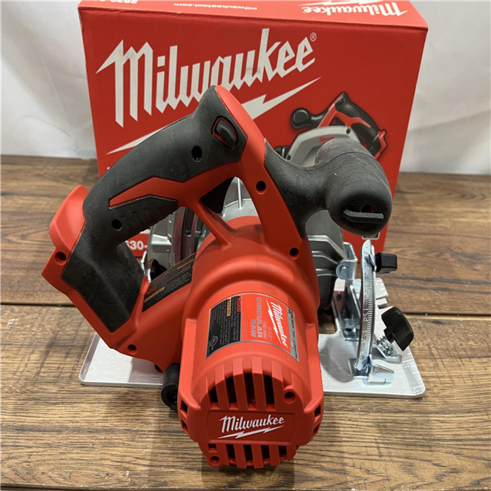 AS IS Milwaukee M18 18V Lithium-Ion Cordless Circular Saw (Tool-Only)