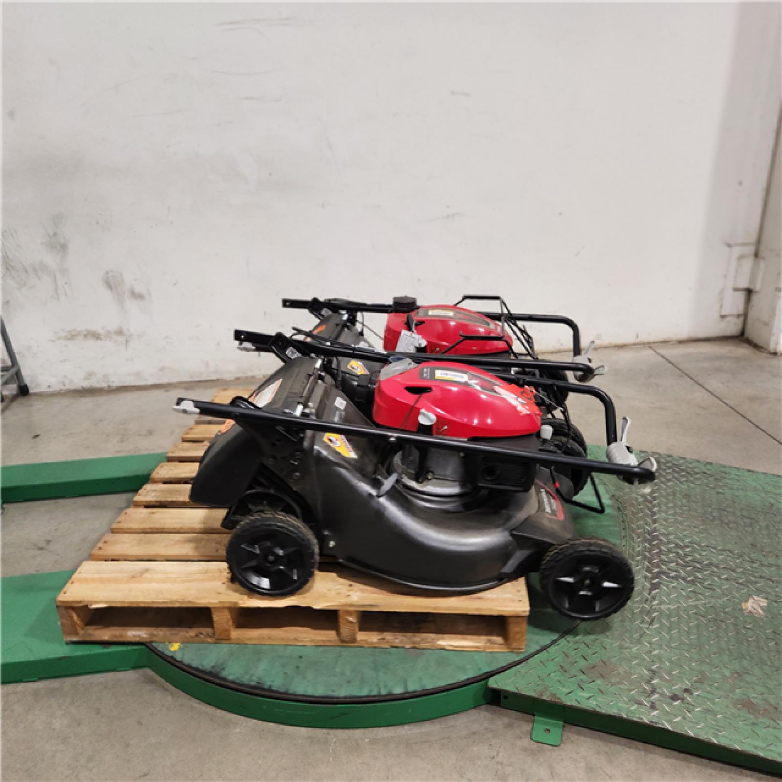 Dallas Location - As-Is Honda 21 in. 3-in-1 Gas Self-Propelled Lawn Mower(Lot Of 2)