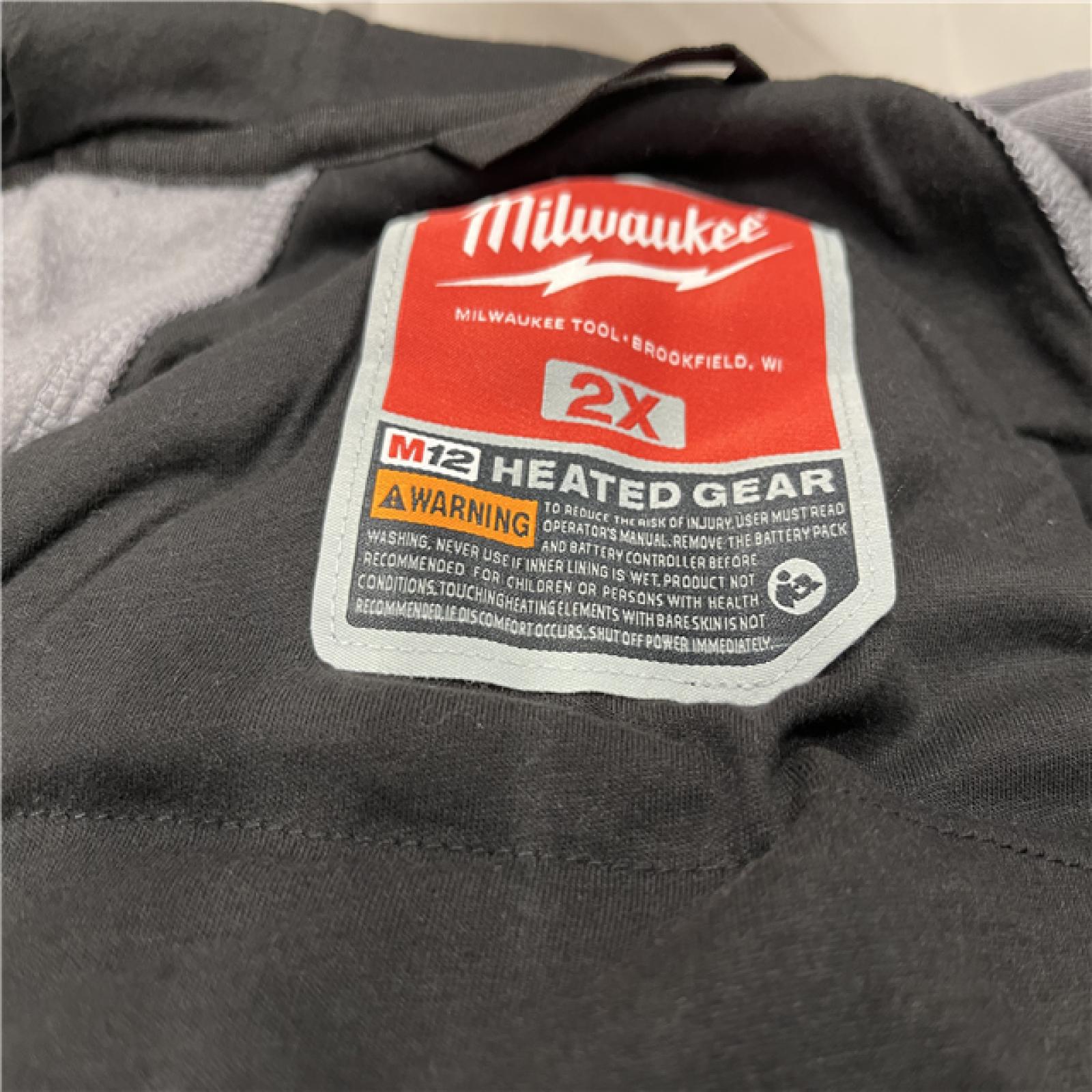 AS-ISMilwaukee M12 Lithium-Ion Cordless Gray Heated Jacket Hoodie Kit (2X-Large)