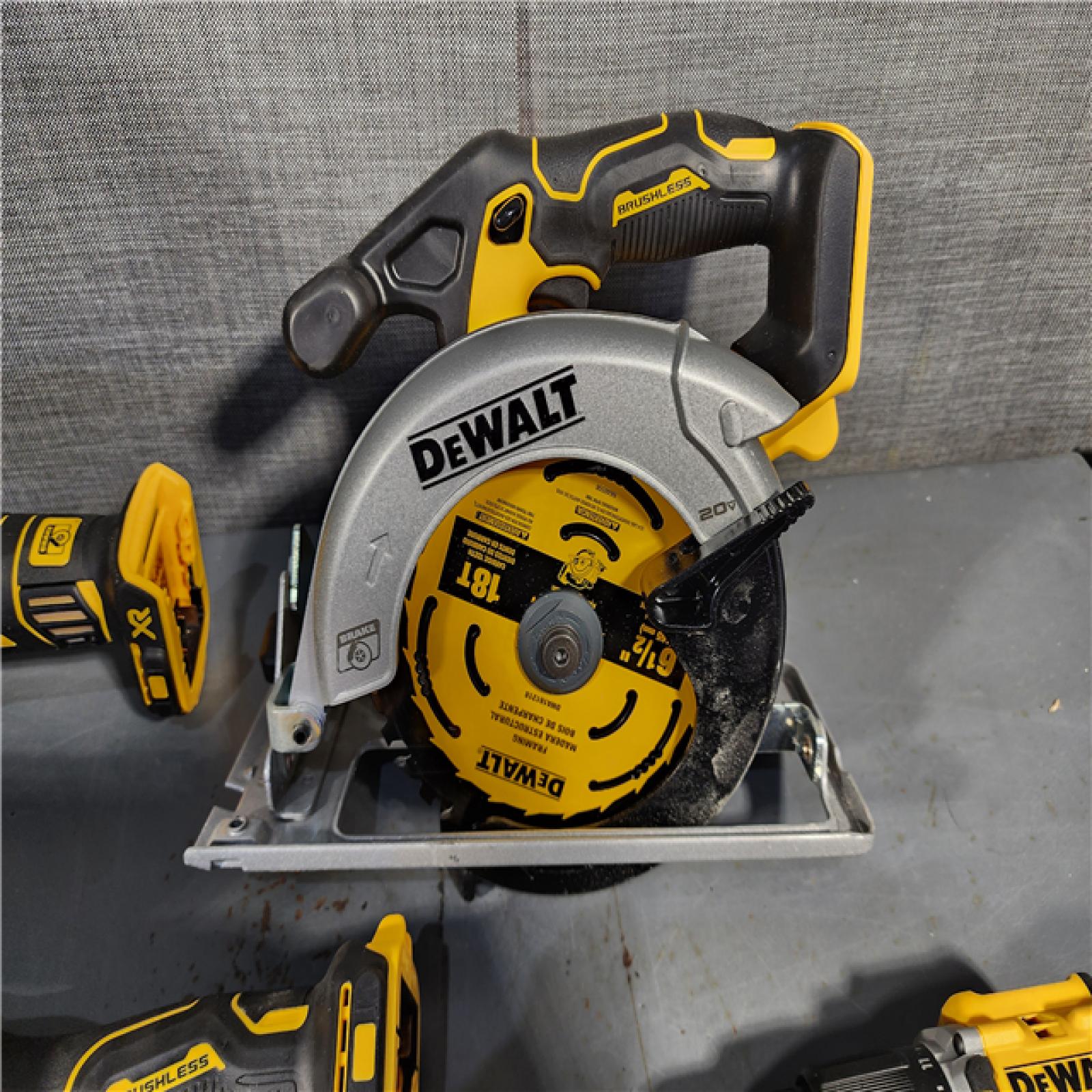 HOUSTON LOCATION - AS-IS Dewalt 20-Volt MAX ToughSystem Lithium-Ion 6-Tool Cordless Combo Kit