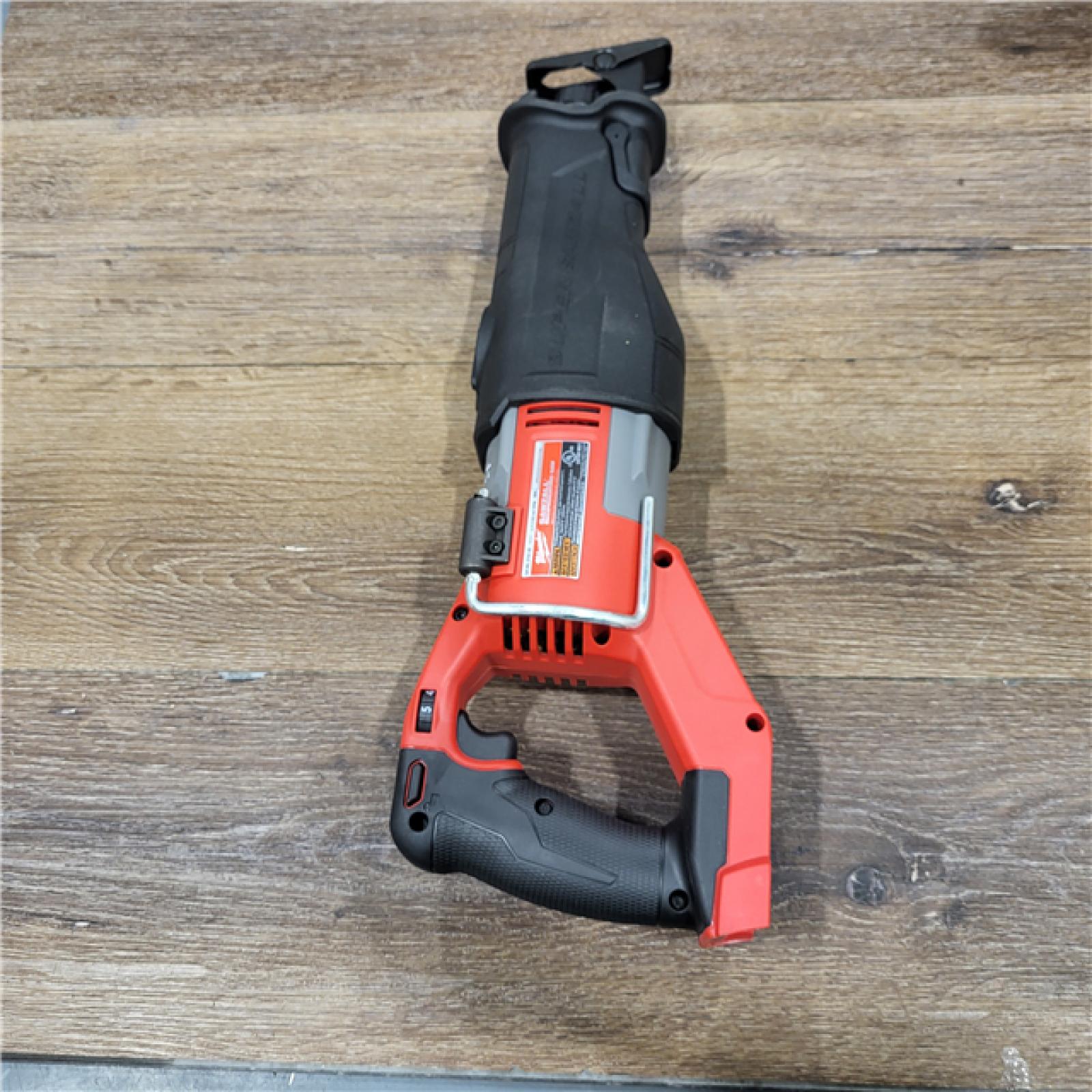 LIKE NEW Milwaukee M18 Fuel 18V Brushless Super Sawzall Reciprocating Saw 2722-20 (Bare Tool)