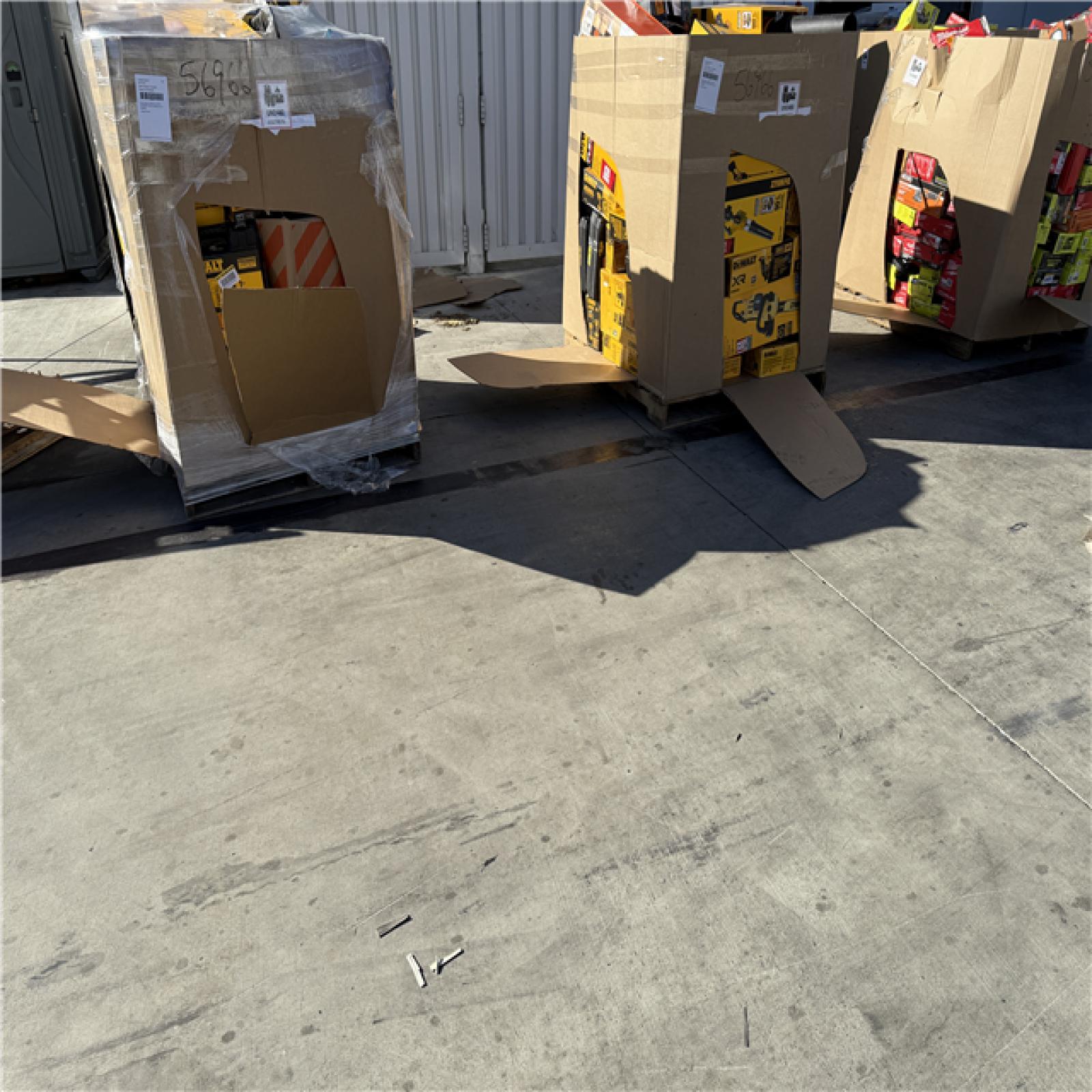 California AS-IS POWER TOOLS Partial Lot (3 Pallets) P-R056966