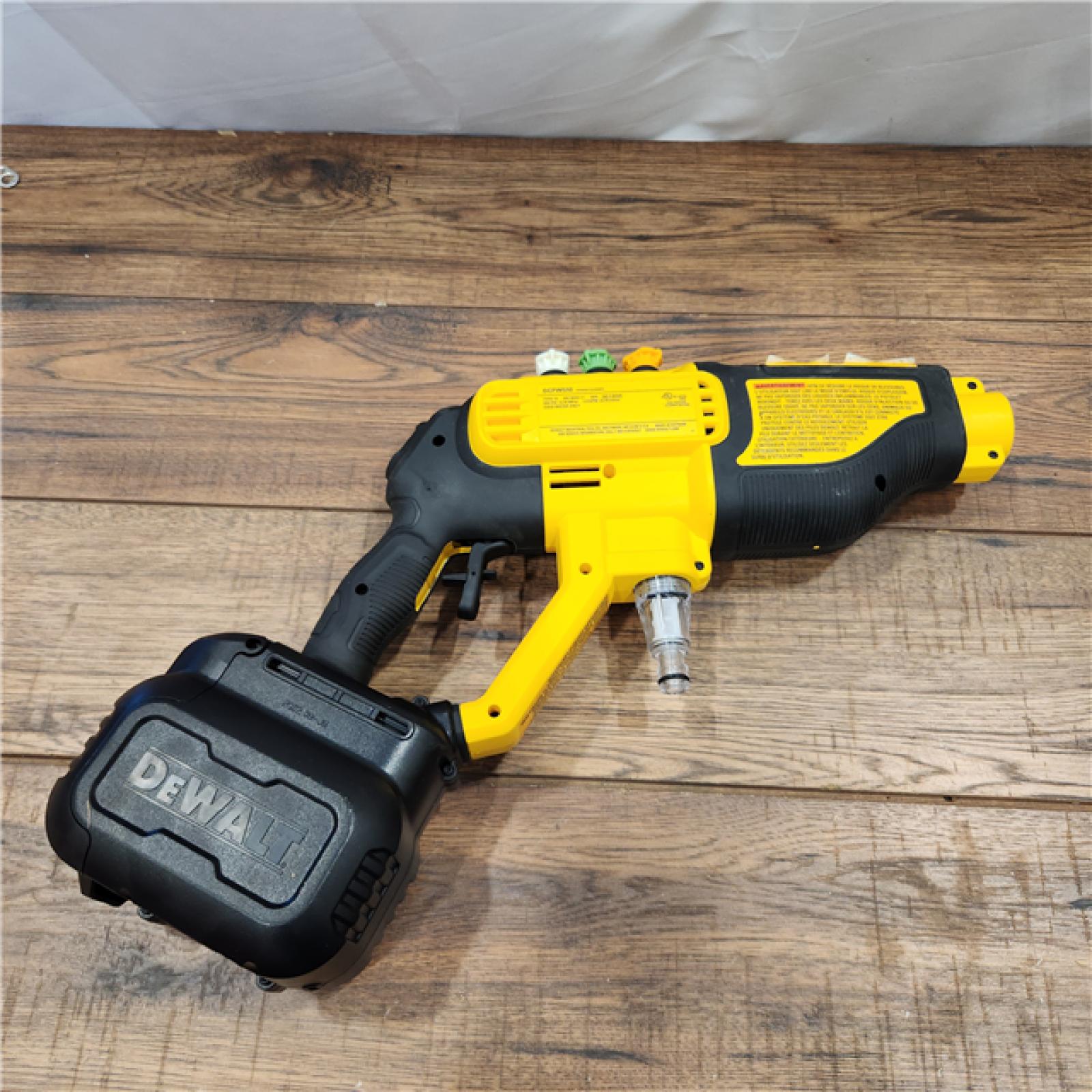 AS-IS DEWALT 20V MAX 550 PSI 1.0 GPM Cold Water Cordless Battery Power Cleaner with 4 Nozzles (Tool Only)