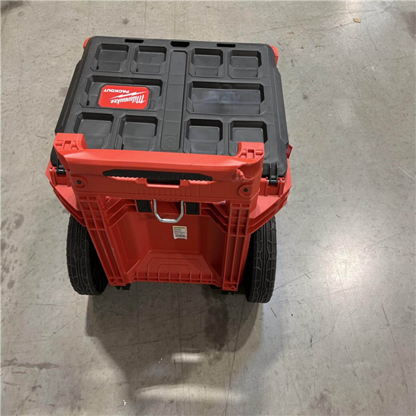 DALLAS LOCATION - Milwaukee PACKOUT 22 in. Rolling Modular Tool Box Low Profile Handle