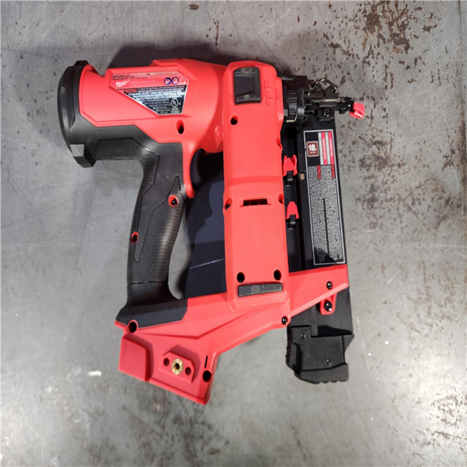 HOUSTON LOCATION - AS-IS (APPEARS LIKE NEW) Milwaukee M18 Fuel 18V Brushless 18-Gauge Brad Nailer 2746-20 (Bare Tool)