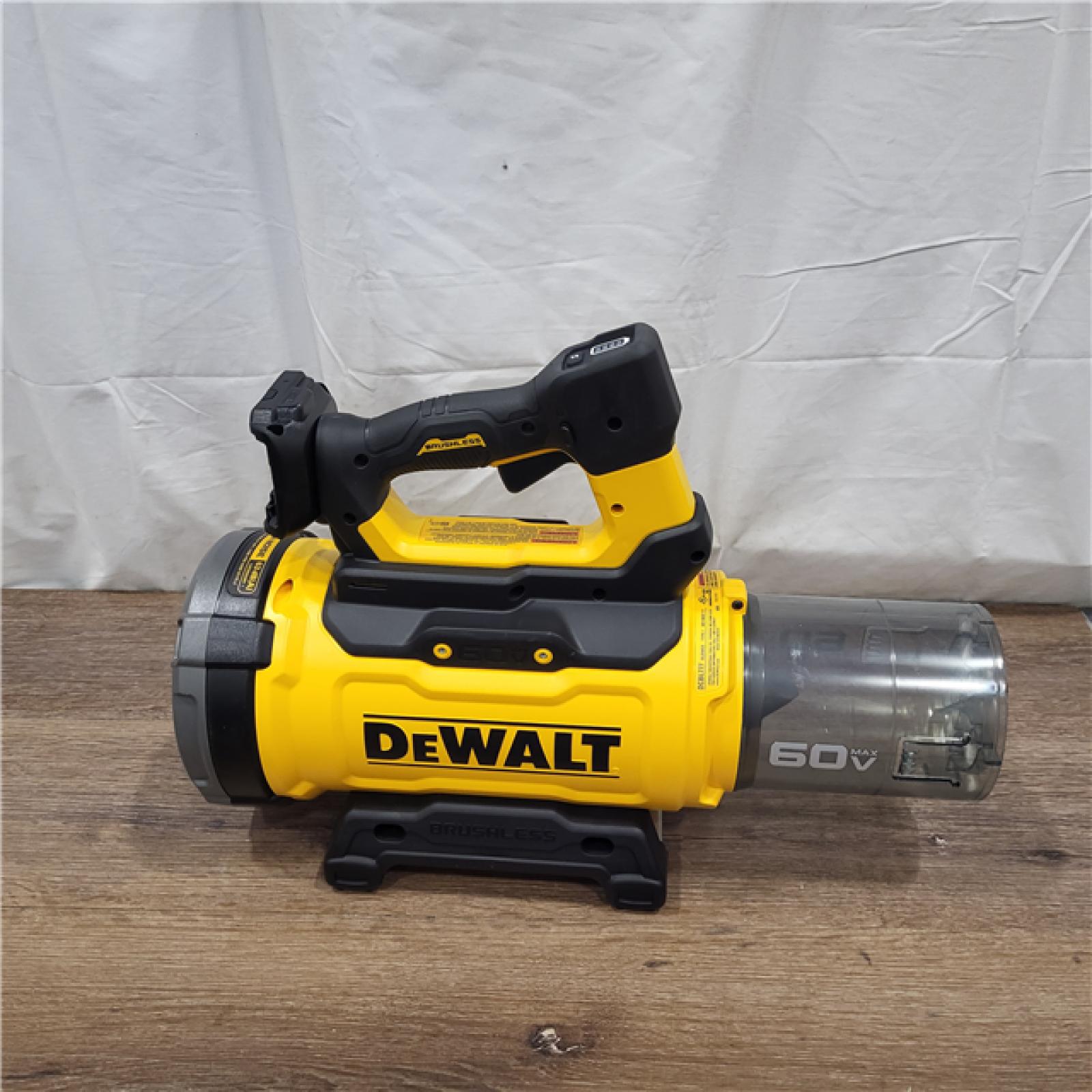 AS-IS FLEXVOLT 60V MAX 160 MPH 760 CFM Brushless Cordless  and Charger