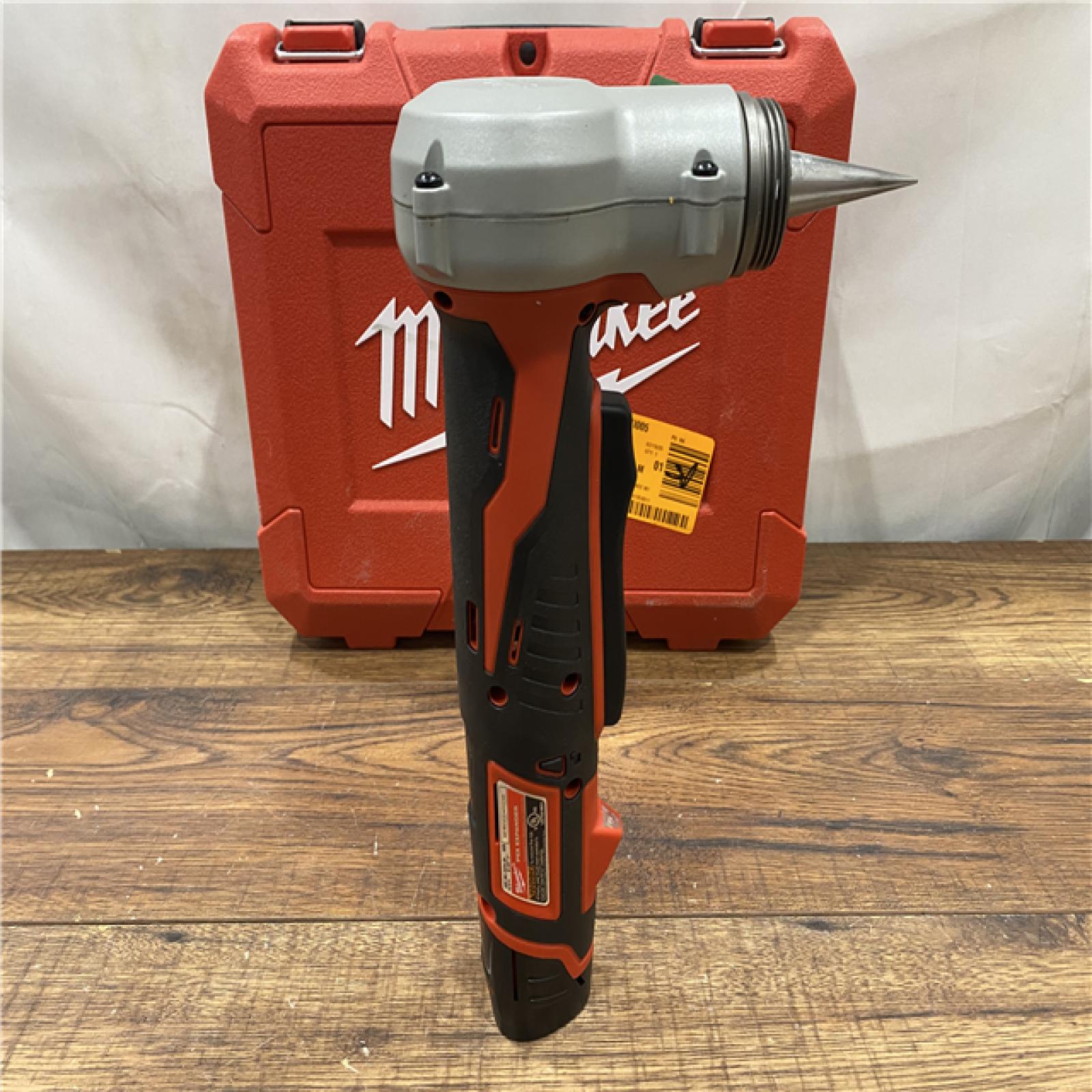 AS IS M12 12-Volt Lithium-Ion Cordless PEX Expansion Tool Kit with (2) 1.5 Ah Batteries, (3) Expansion Heads and Hard Case