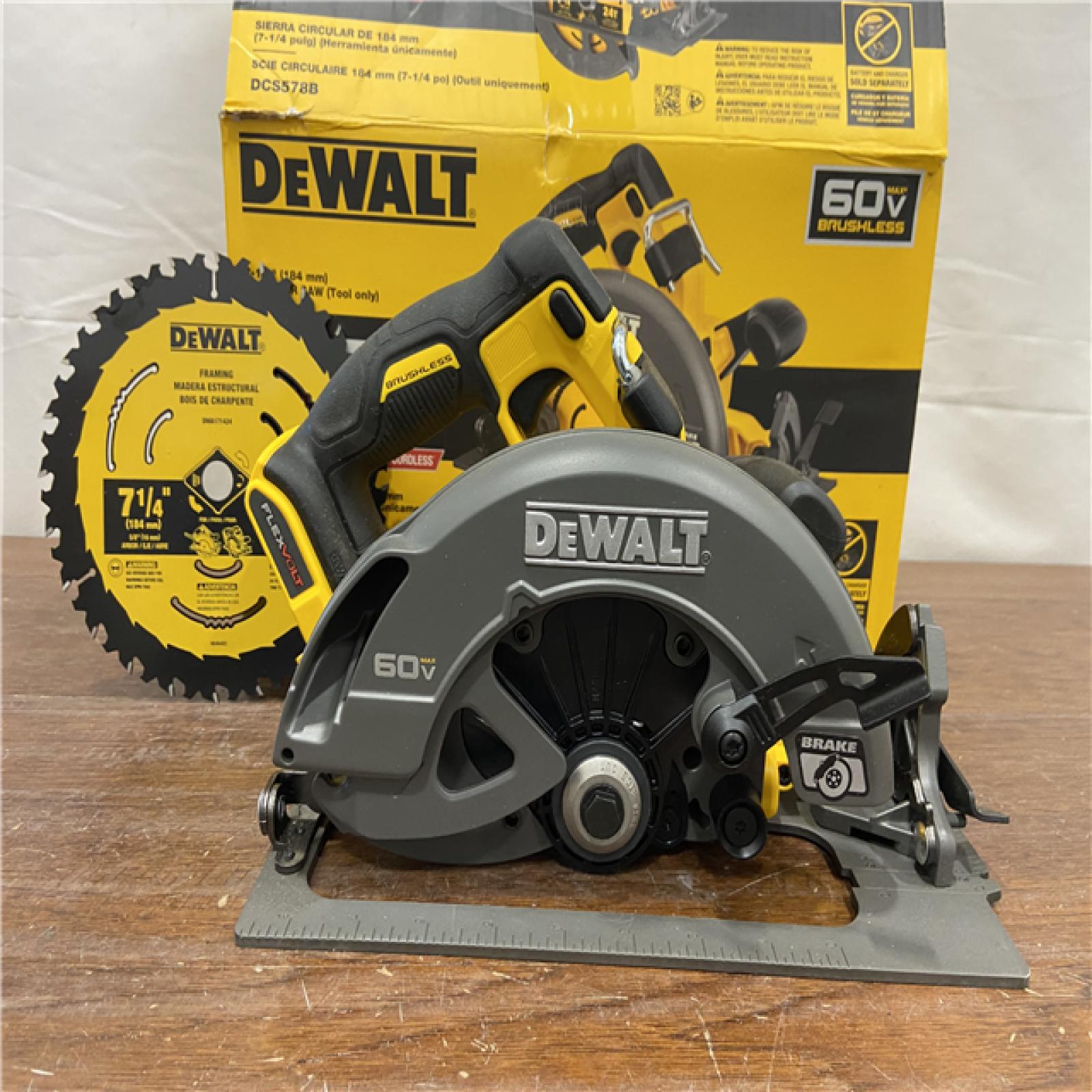 AS-IS DEWALT Flexvolt Max 7-1/4  60V Brushless Circular Saw DCS578B (Bare Tool)