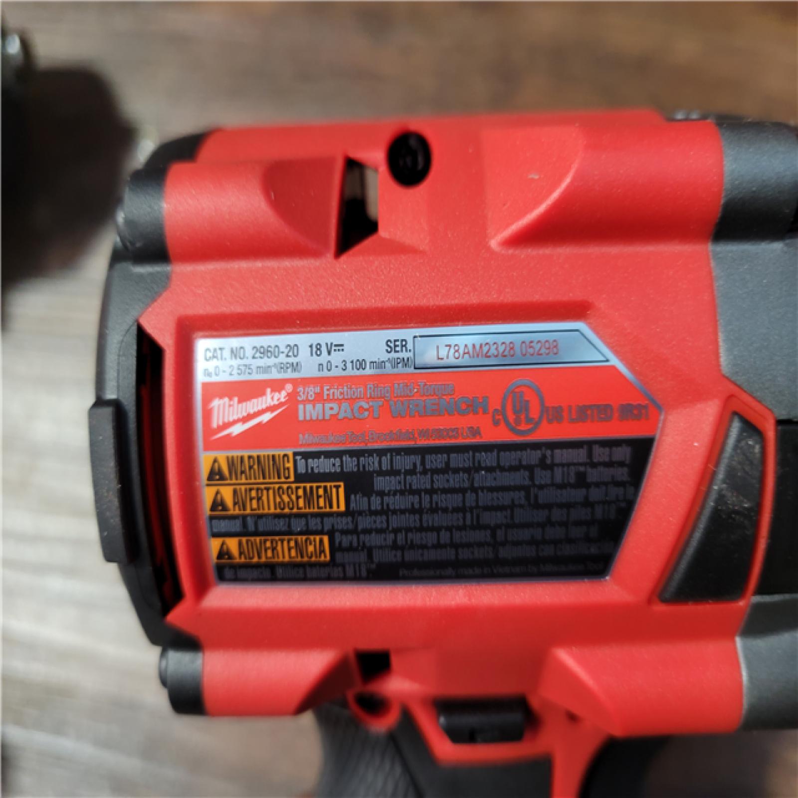 CALIFORNIA NEW MILWAUKEE M18 FUEL 2-TOOL COMBO KIT (2 BATTERIES, CHARGER, AND BAG INCLUDED)