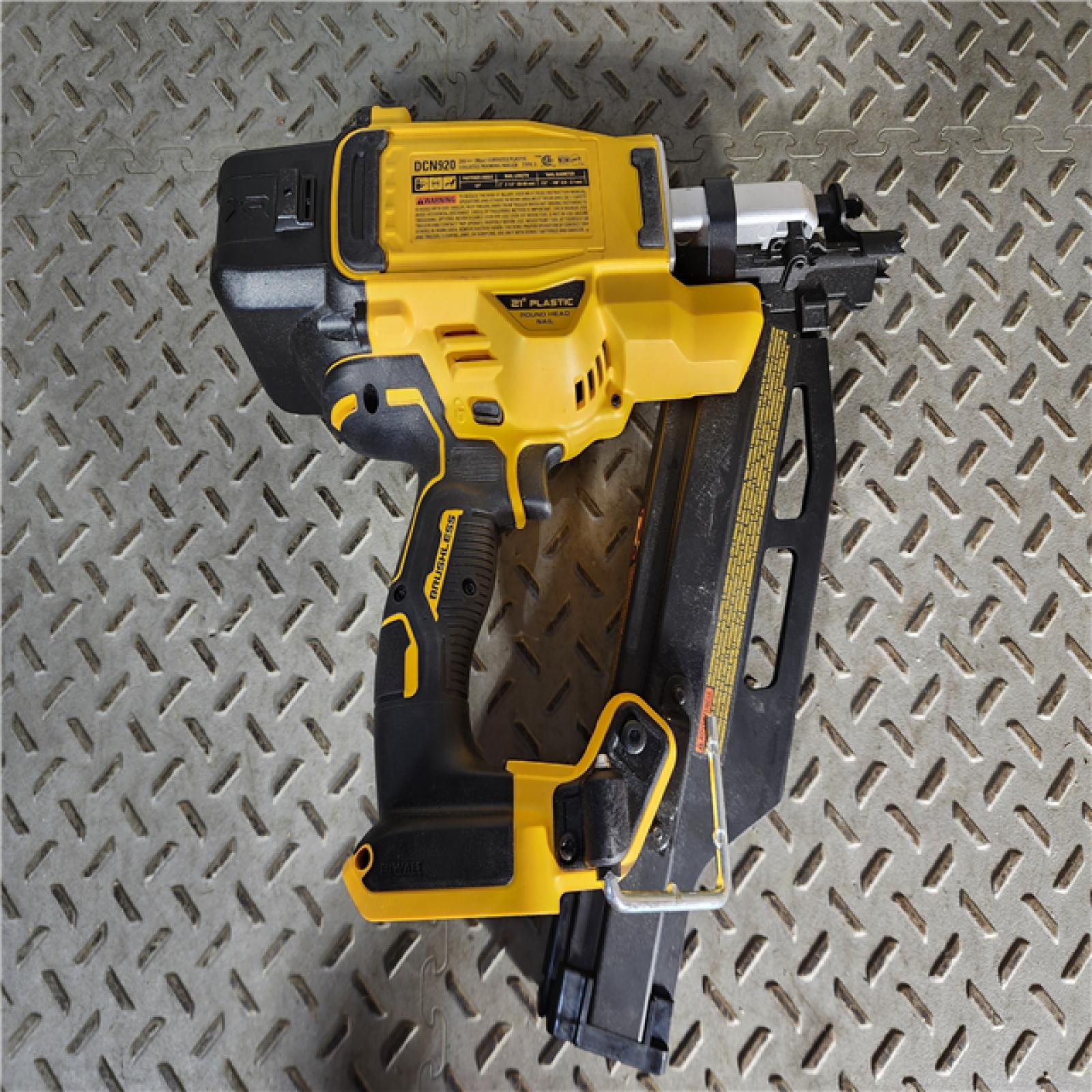 HOUSTON LOCATION - AS-IS (APPEARS LIKE NEW) 20-Volt 21Â° Cordless Framing Nailer (Tool-Only)