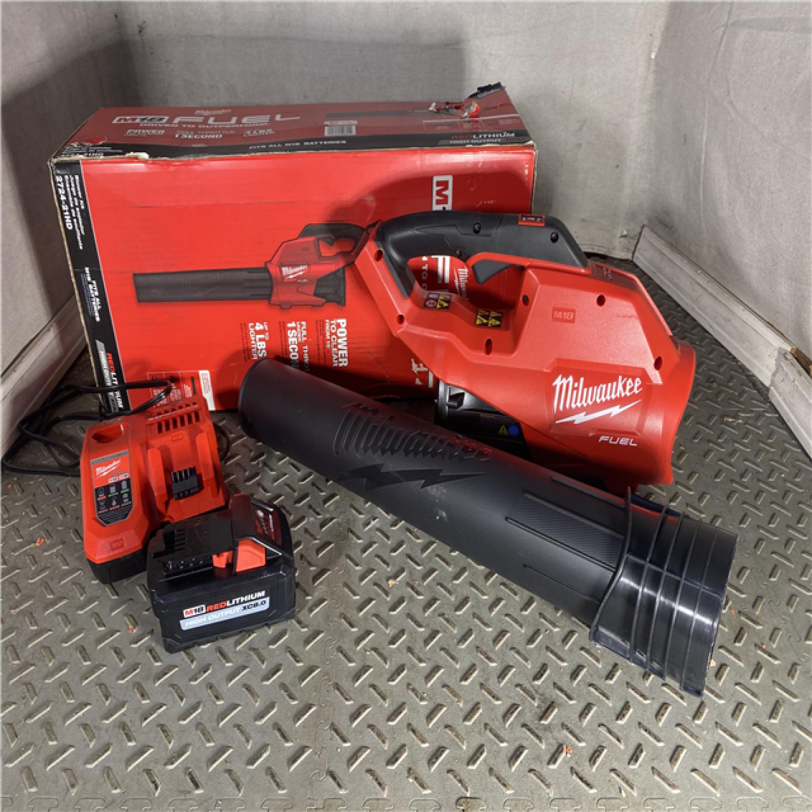 HOUSTON LOCATION - AS-IS M18 FUEL 120 MPH 450 CFM 18V Lithium-Ion Brushless Cordless Handheld Blower Kit with 8.0 Ah Battery, Rapid Charger