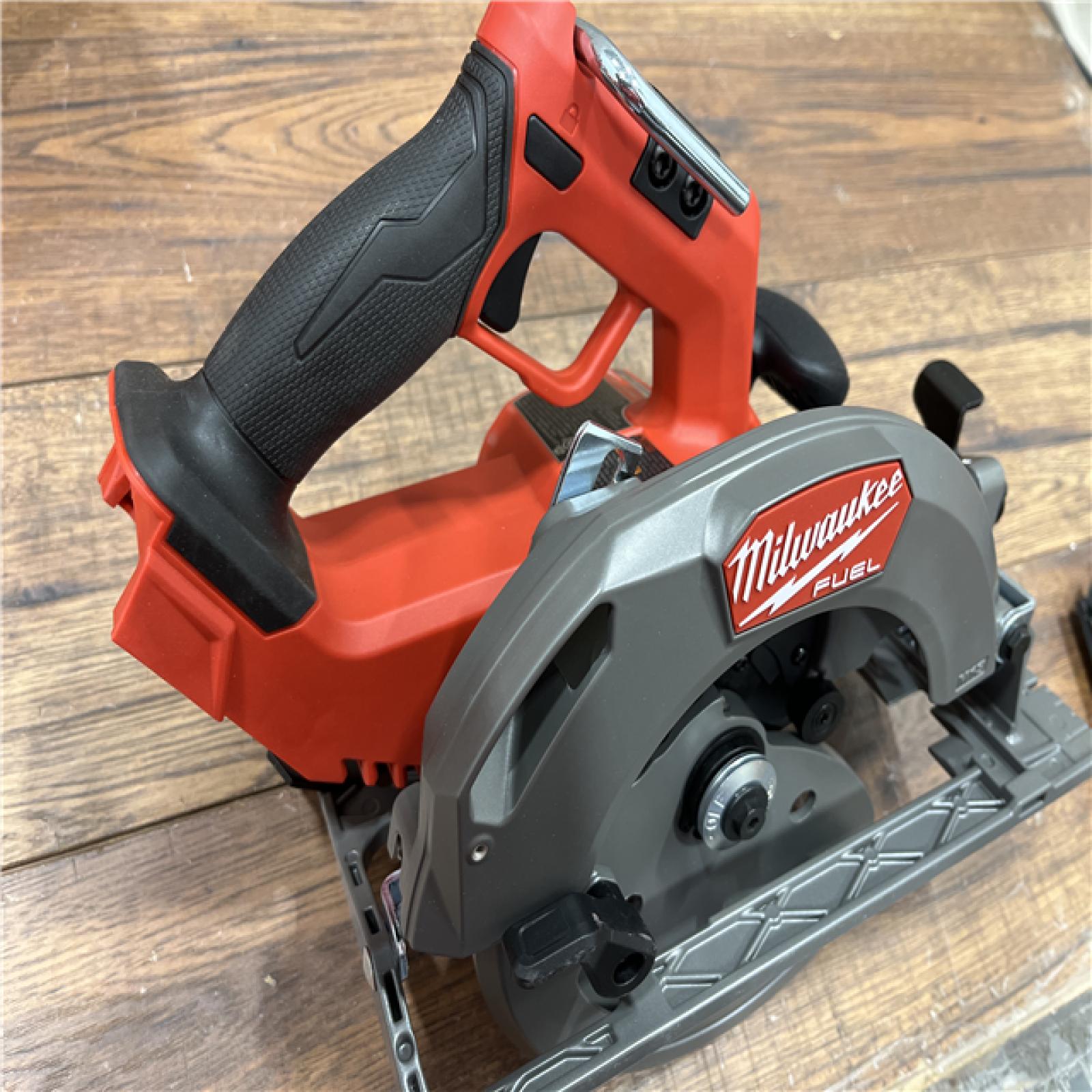 AS IS Milwaukee M18 FUEL 18V Lithium-Ion Brushless Cordless 7-1/4 in. Circular Saw (Tool-Only)