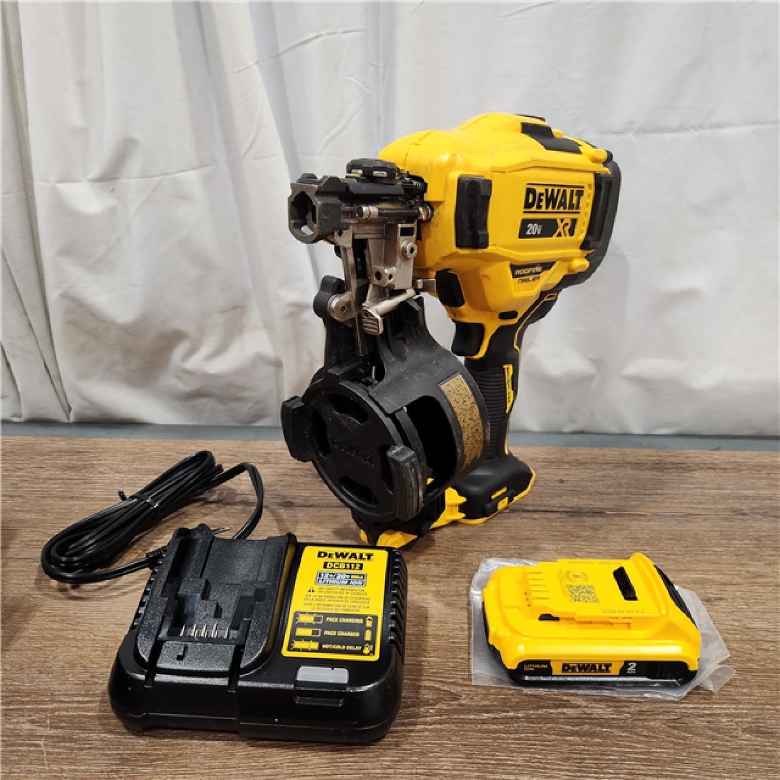 AS-IS DEWALT 2007898 Roofing Nailer Cordless