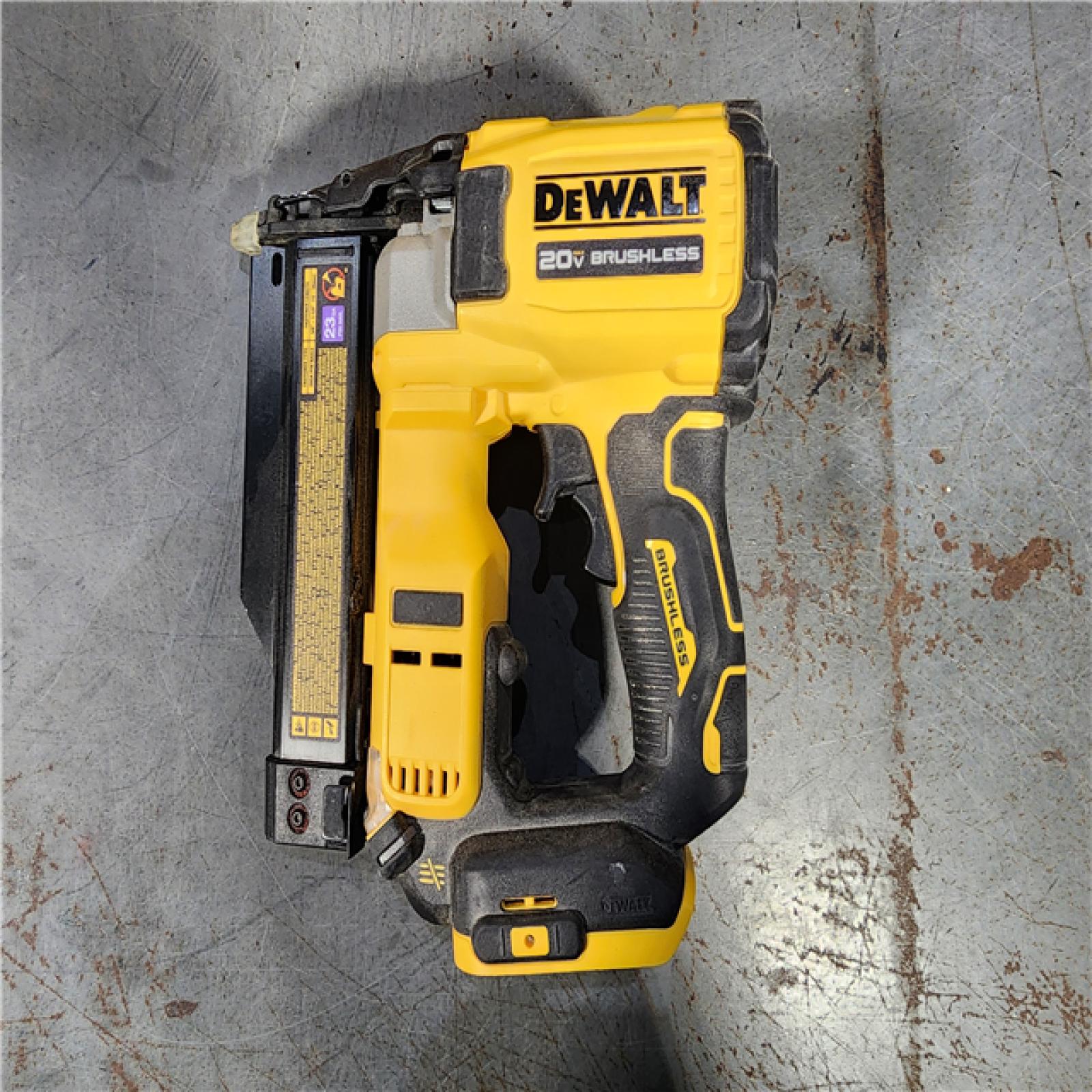 HOUSTON LOCATION - AS-IS DEWALT ATOMIC 20V MAX Lithium Ion Cordless 23 Gauge Pin Nailer Kit with 2.0Ah Battery and Charger