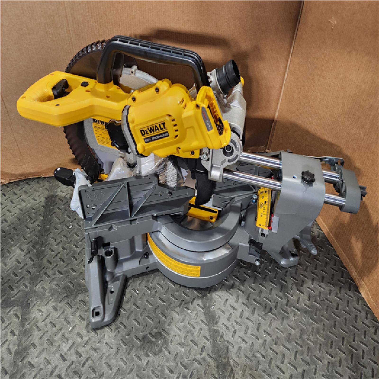 HOUSTON LOCATION - AS-IS (APPEARS LIKE NEW) DEWALT 60V Lithium-Ion 12 in. Cordless Sliding Miter Saw (Tool Only)