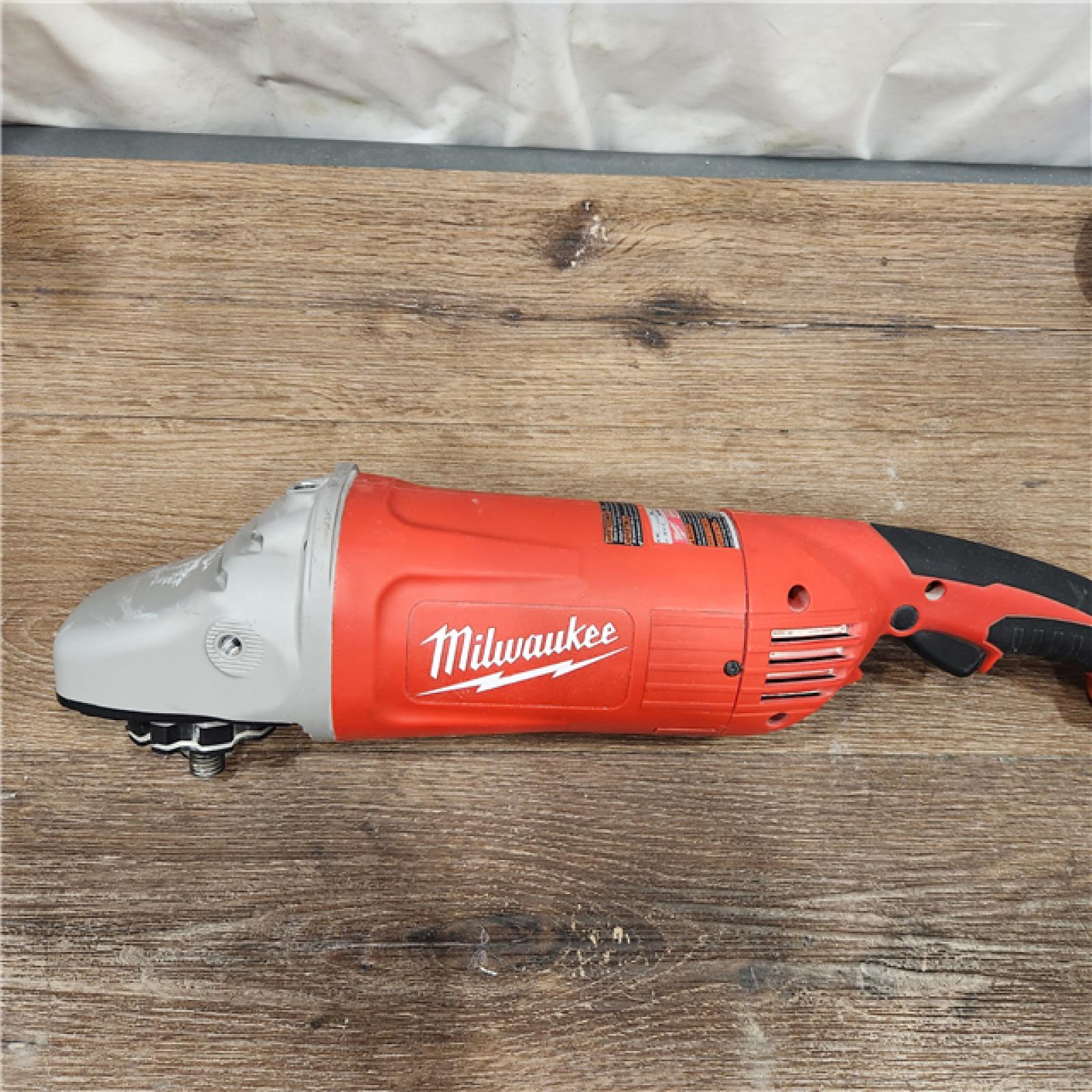 AS-IS Milwaukee 6088-30 - 9  120V 15A Corded Angle Grinder with Lock-on