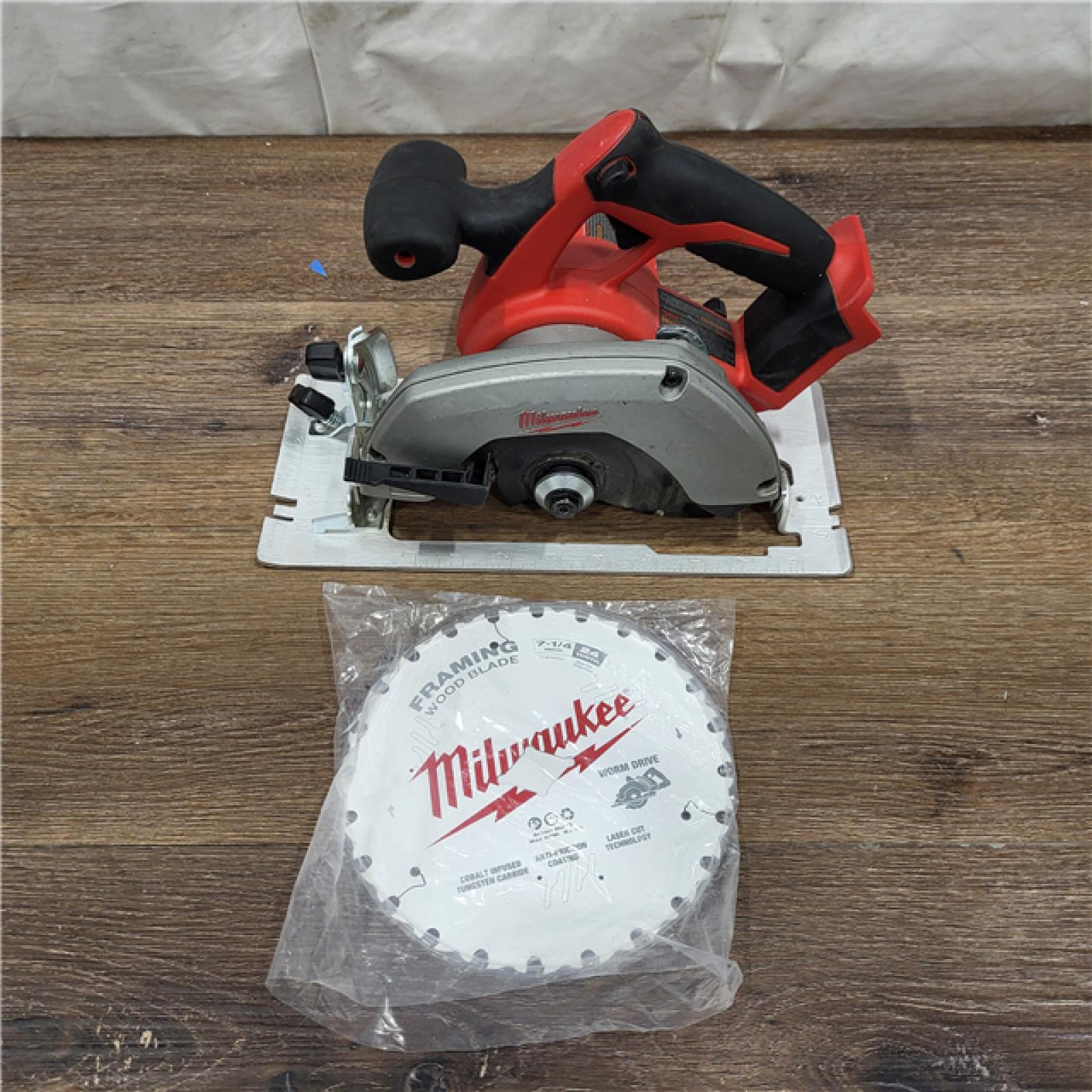 AS-IS Milwaukee 2830-20 Rear Handle Circular Saw M18 FUEL 7-1/4  Cordless Brushless Tool Only