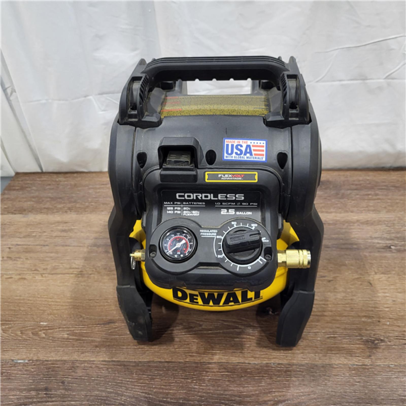 AS-IS DEWALT 20V MAX* 2-1/2 Gal. Brushless Cordless Air Compressor