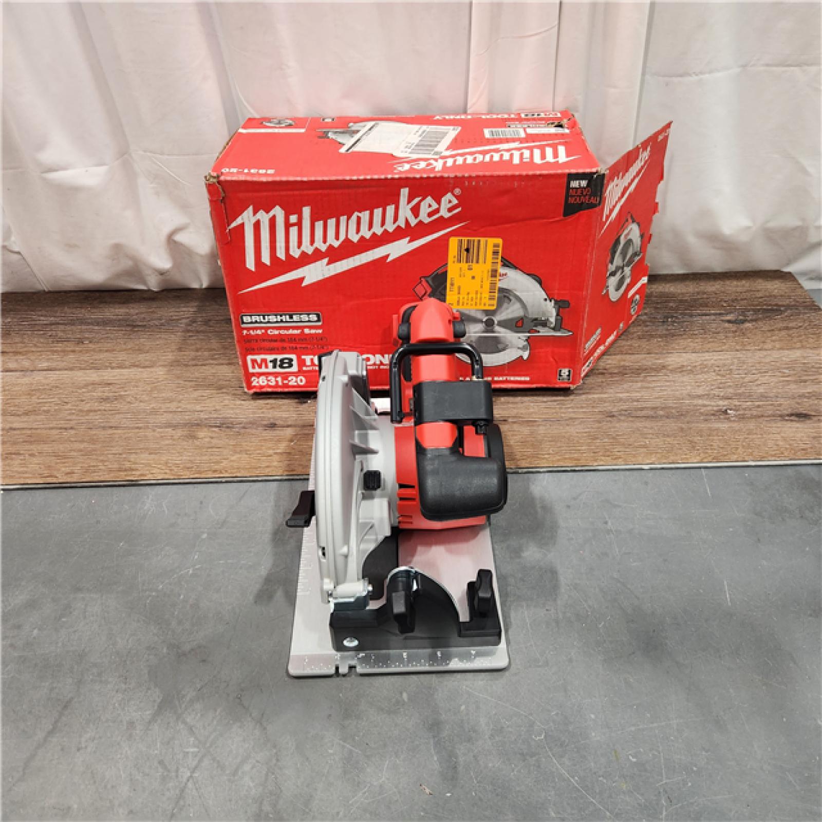 AS IS Milwaukee M18 7-1/4  18V Brushless Circular Saw 2631-20 (Bare Tool)