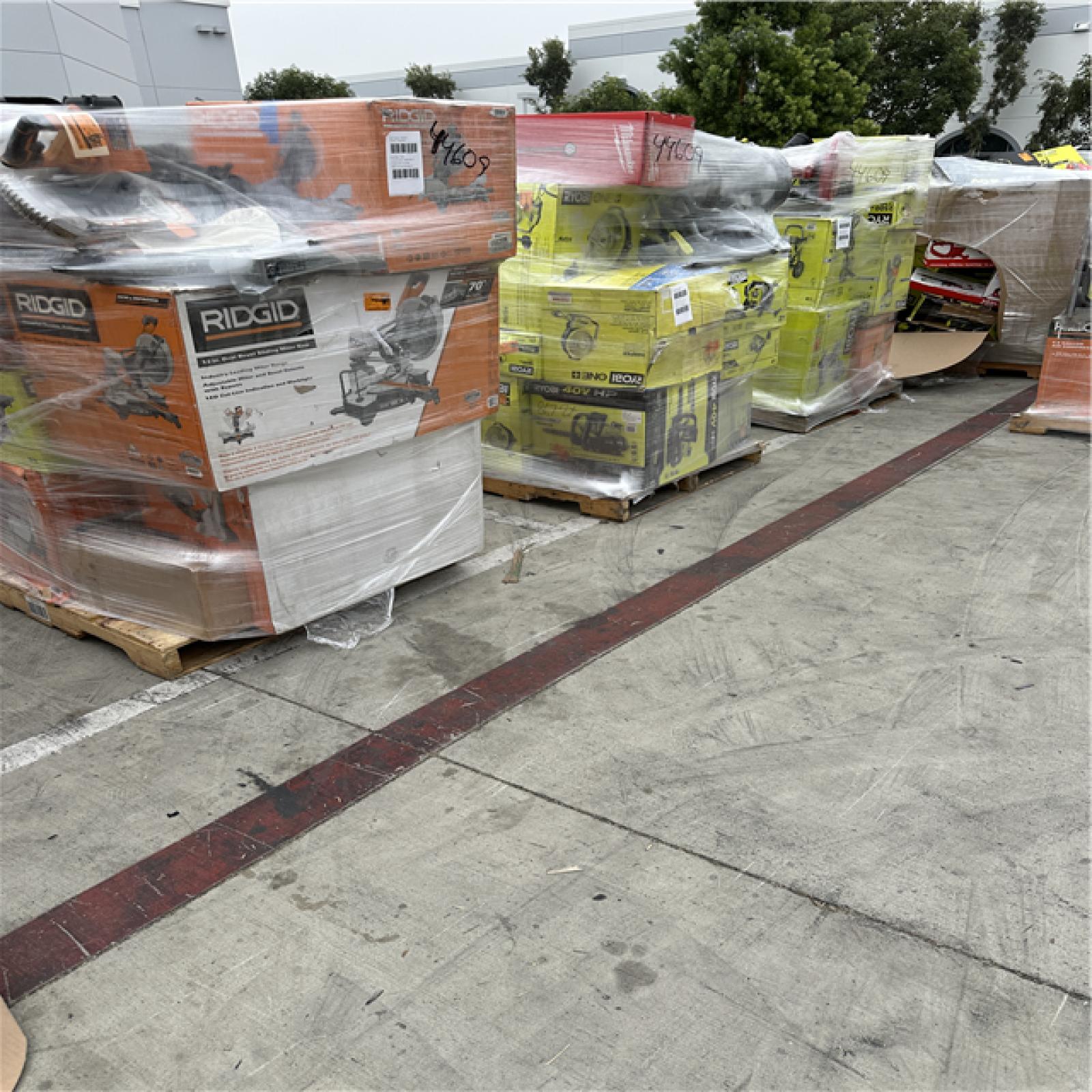 California AS-IS POWER TOOLS (FULL TRUCKLOAD/28 PALLETS)