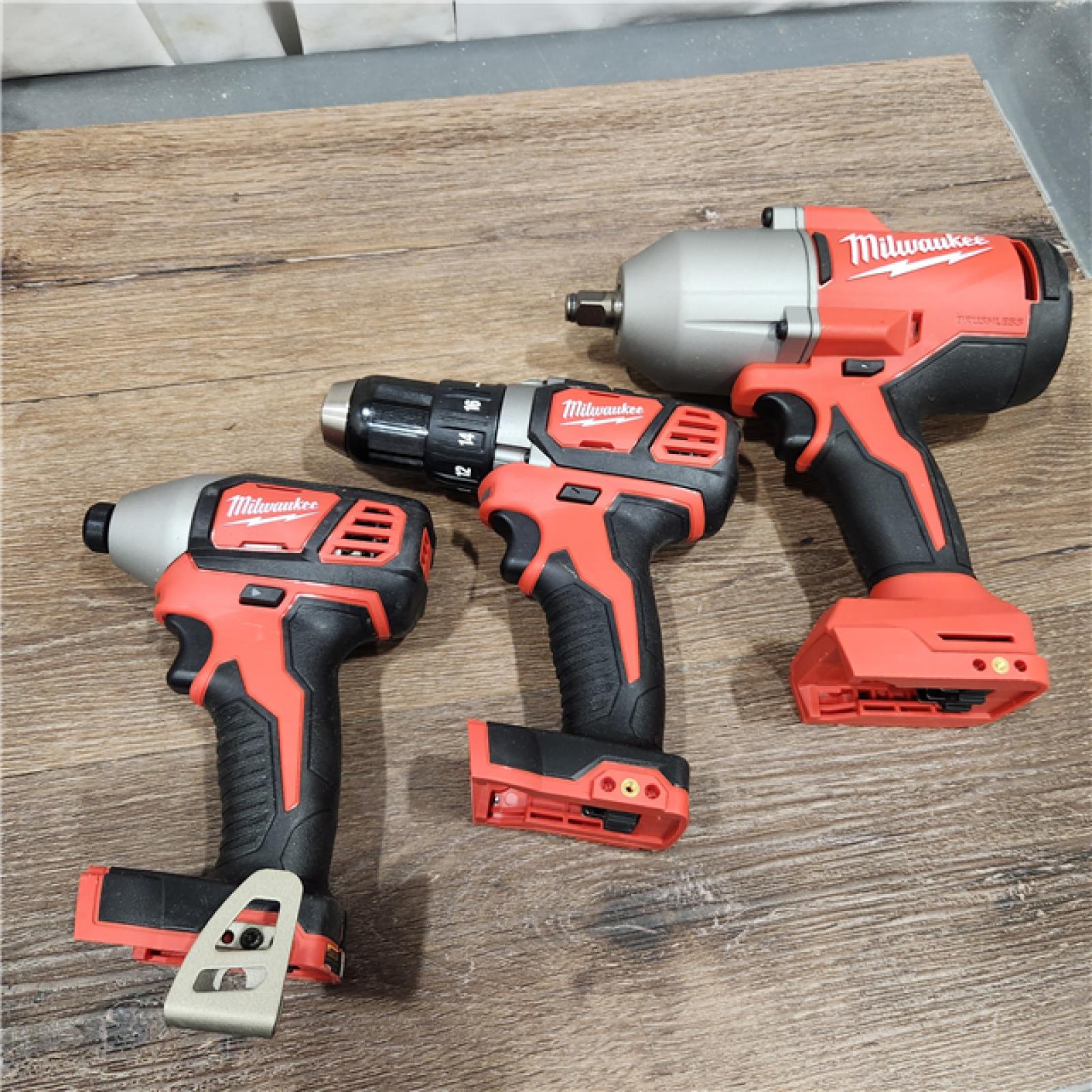 AS-IS M18 18-Volt Lithium-Ion Cordless Combo Kit (9-Tool) with (2) Batteries, Charger, and Tool Bag