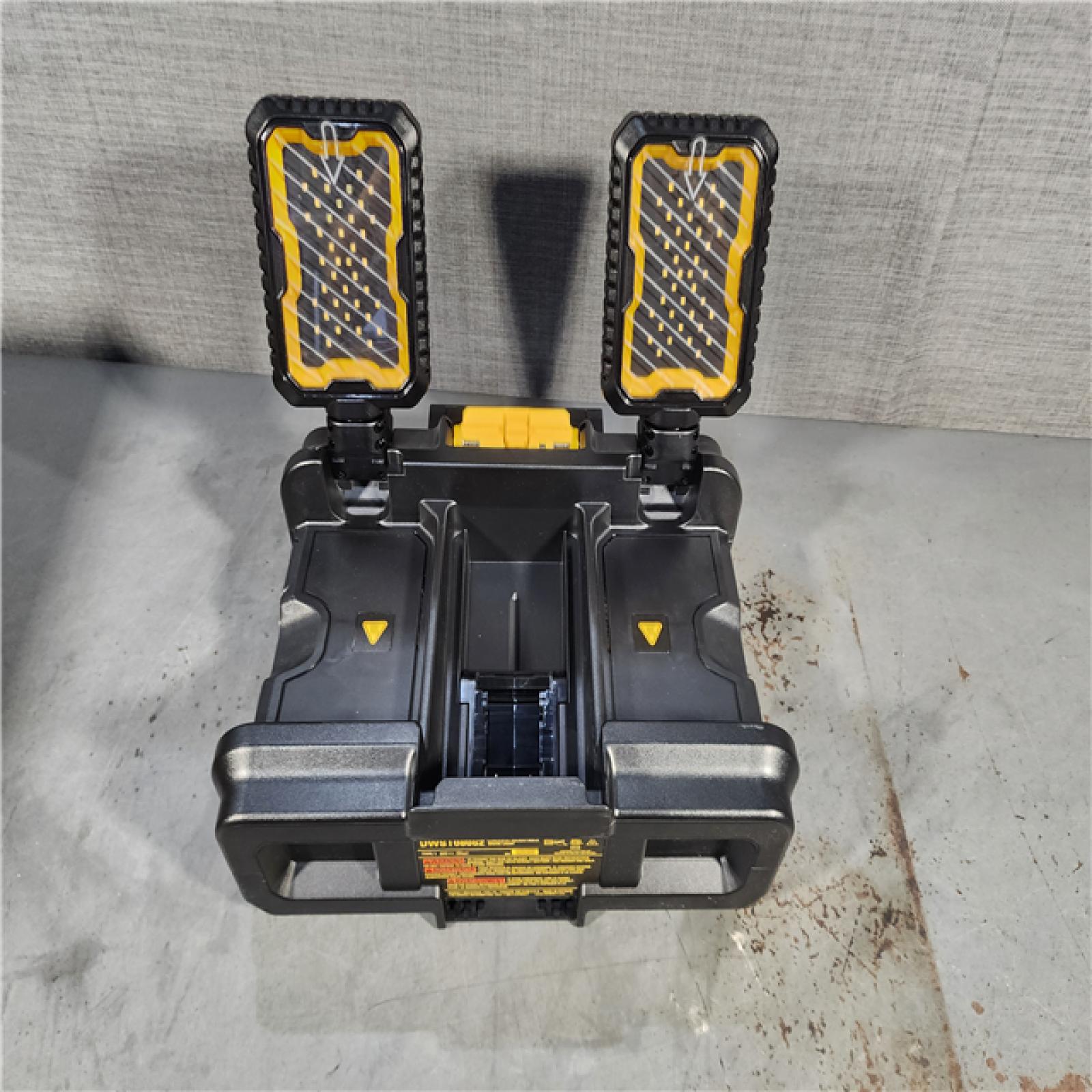 HOUSTON LOCATION - AS-IS (APPEARS LIKE ENEW) DeWalt ToughSystem 2.0 4000 Lm LED Battery Handheld Work Light (TOOL ONLY)