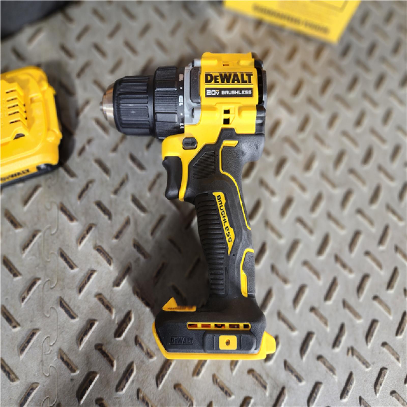 HOUSTON LOCATION - AS-IS (APPEARS LIKE NEW) DeWalt ATOMIC COMPACT SERIES 20V MAX* Brushless Cordless 1/2 in. Drill/Driver