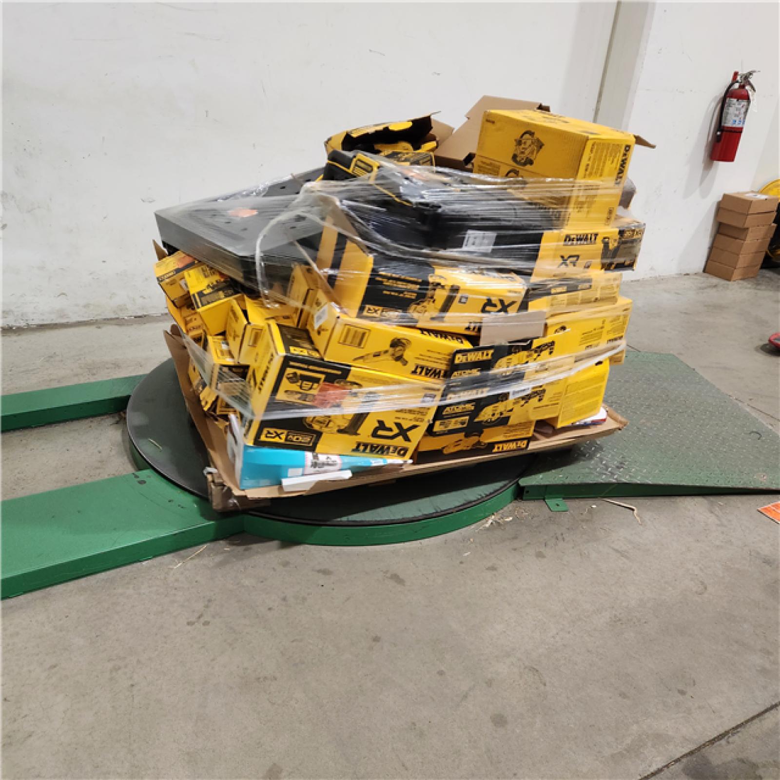 Dallas Location - As-Is DEWALT Tool Pallet