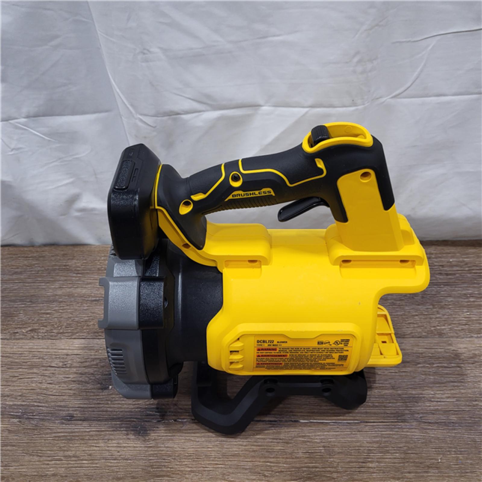 AS-IS DeWalt Brushless Cordless Battery Powered Handheld Leaf Blower KIT