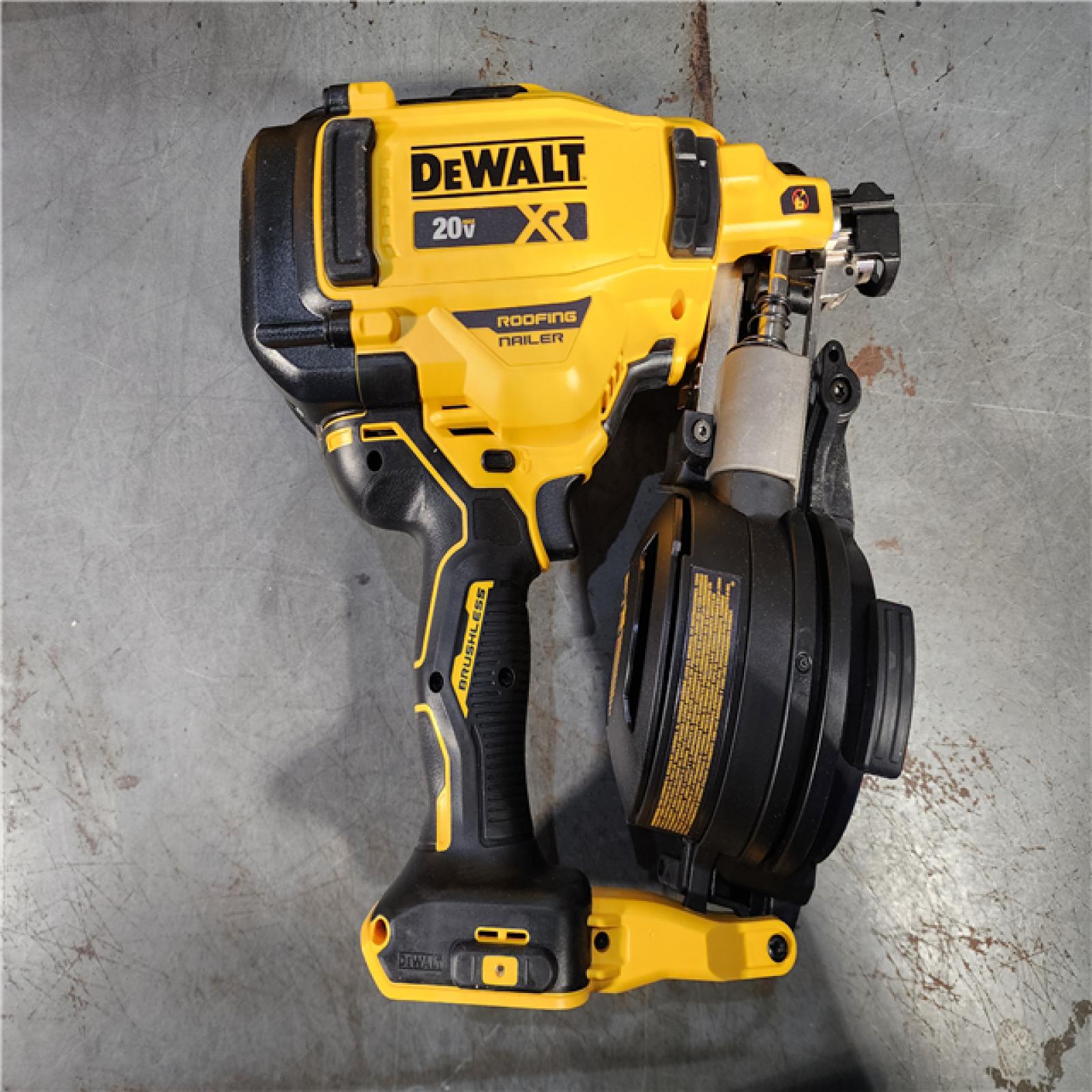 HOUSTON LOCATION - AS-IS DEWALT 2007898 Roofing Nailer Cordless