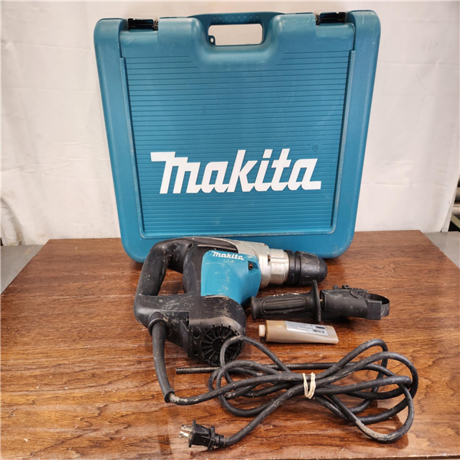 AS-IS Makita 10 Amp 1-9/16 in. Corded SDS-MAX Concrete/Masonry Rotary Hammer Drill w/ Hard Case