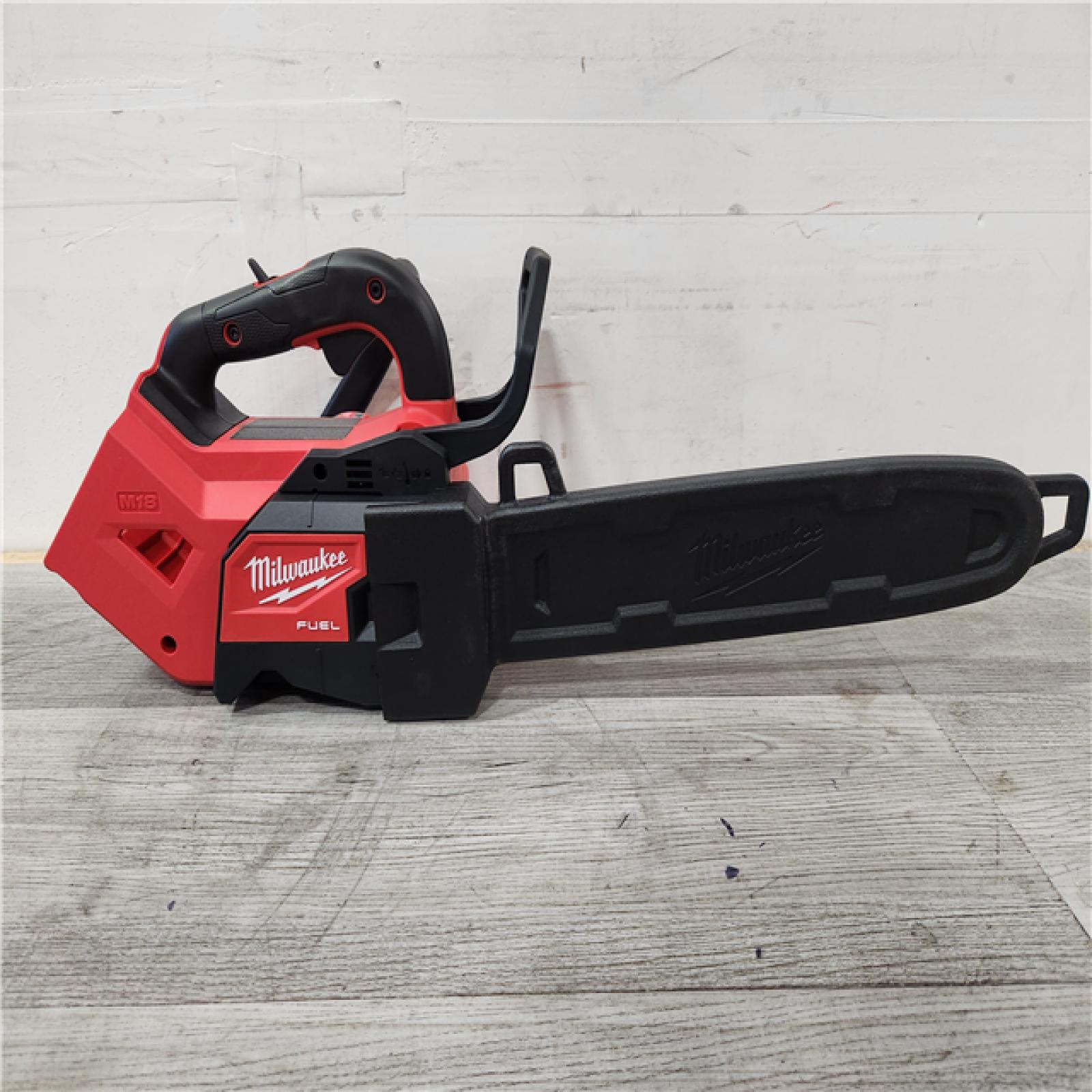 Phoenix Location Milwaukee M18 FUEL 14 in. 18V Lithium-Ion Brushless Cordless Battery Top Handle Chainsaw (Tool Only)