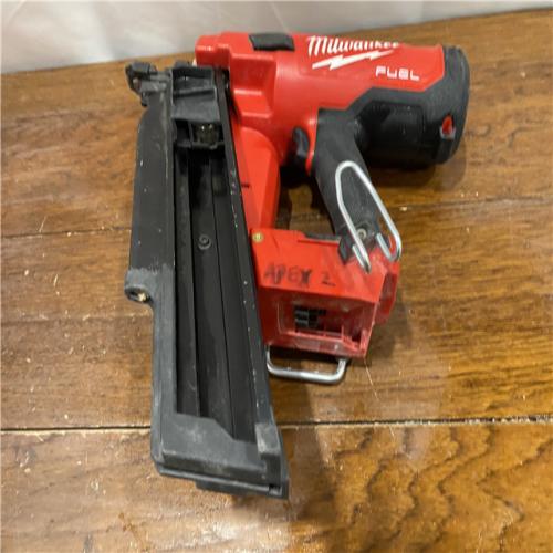 AS-ISMilwaukee 2744-20 M18 FUEL 3-1/2 in. 18-Volt 21-Degree Lithium-Ion Brushless Cordless Framing Nailer (Tool-Only) (Refurbished)