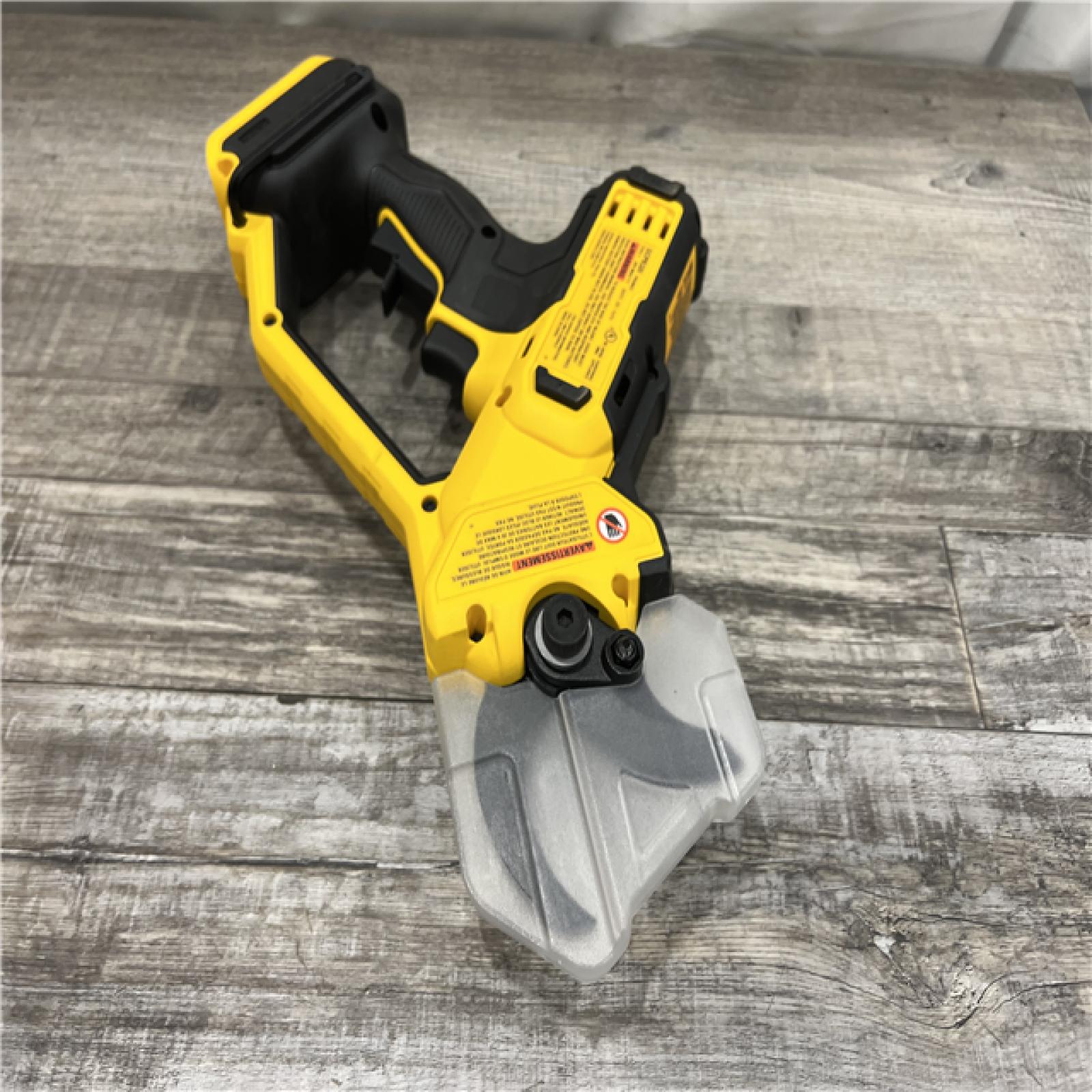 AS-IS DeWALT 20V MAX Cordless Multi Use Pruner Kit