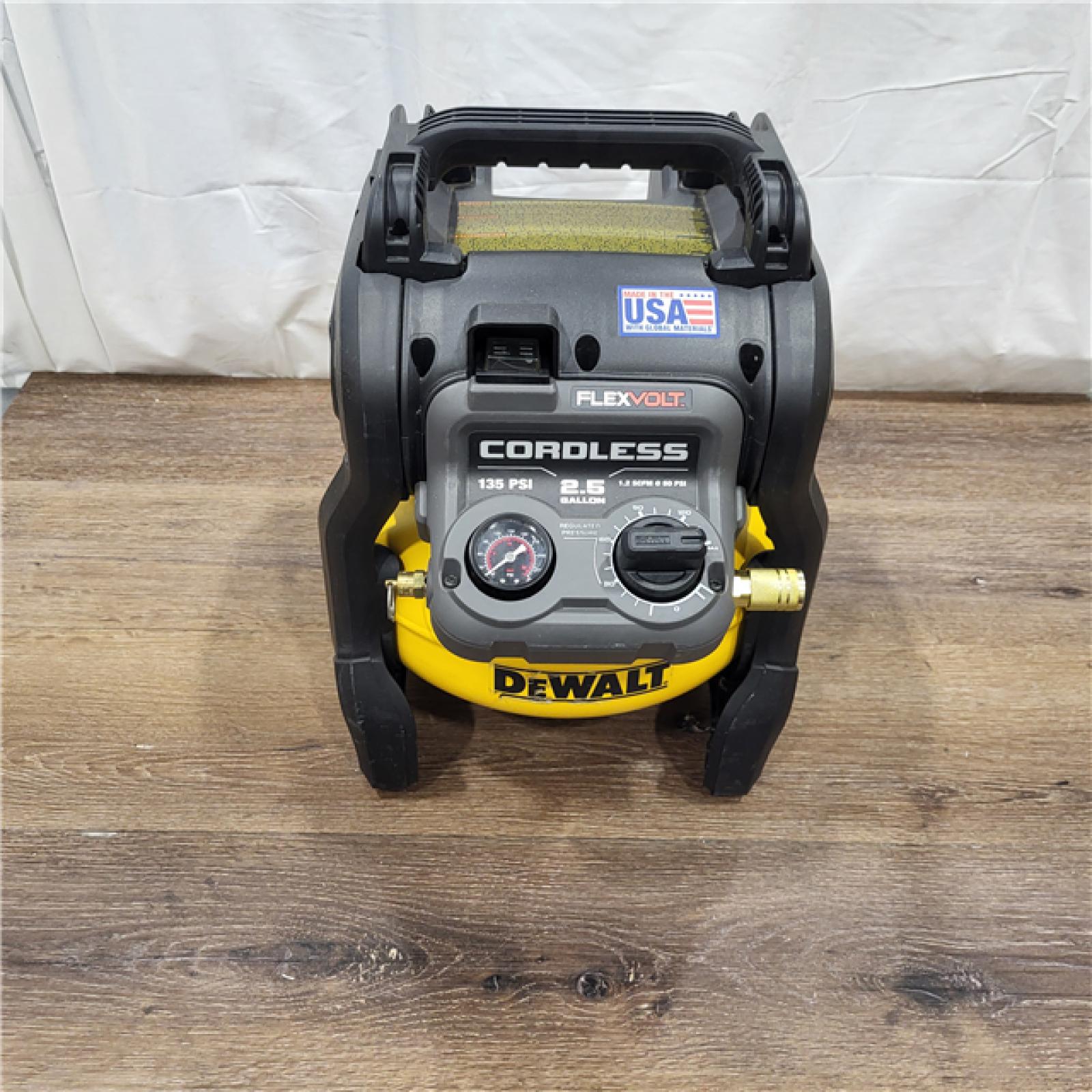 AS-IS DEWALT 20V MAX* 2-1/2 Gal. Brushless Cordless Air Compressor