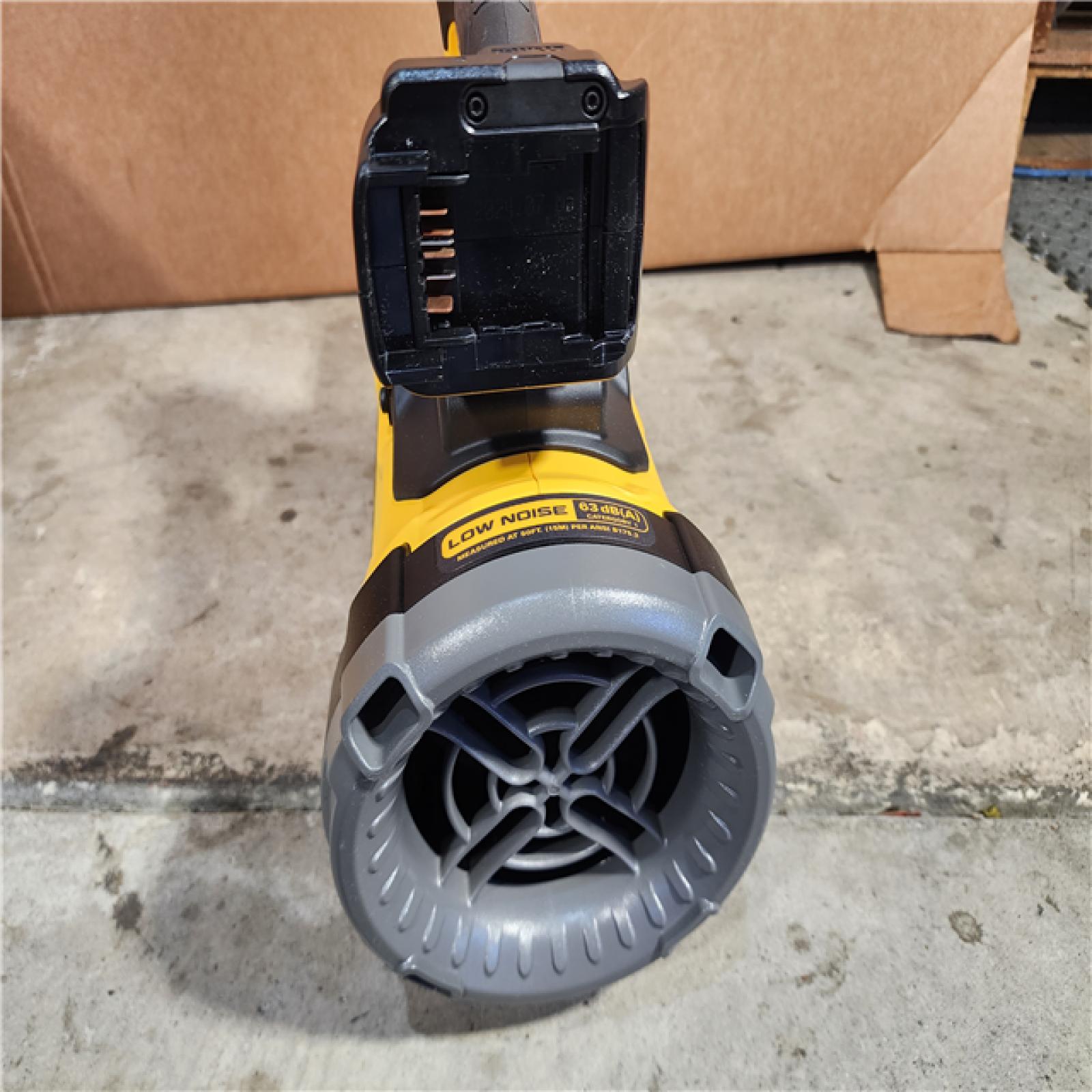 HOUSTON LOCATION - AS-IS (APPEARS LIKE NEW) DeWalt 60V MAX DCBL777Y1 157 Mph 780 CFM 60 V Battery Handheld Blower Kit (Battery & Charger)