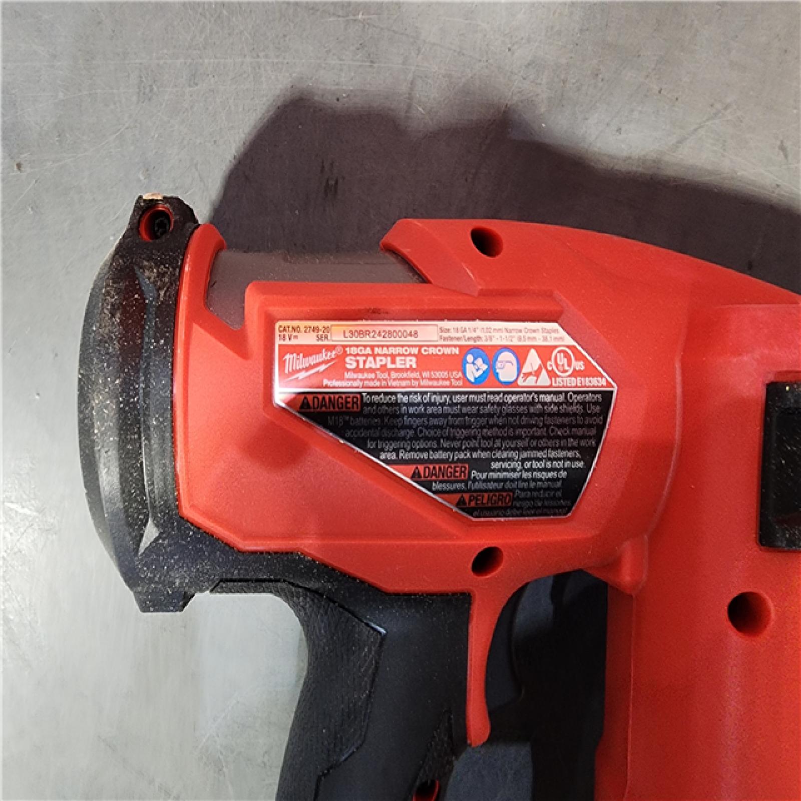 HOUSTON LOCATION - AS-IS M18 FUEL 18-Volt Lithium-Ion Brushless Cordless 18-Gauge 1/4 in. Narrow Crown Stapler (Tool-Only)