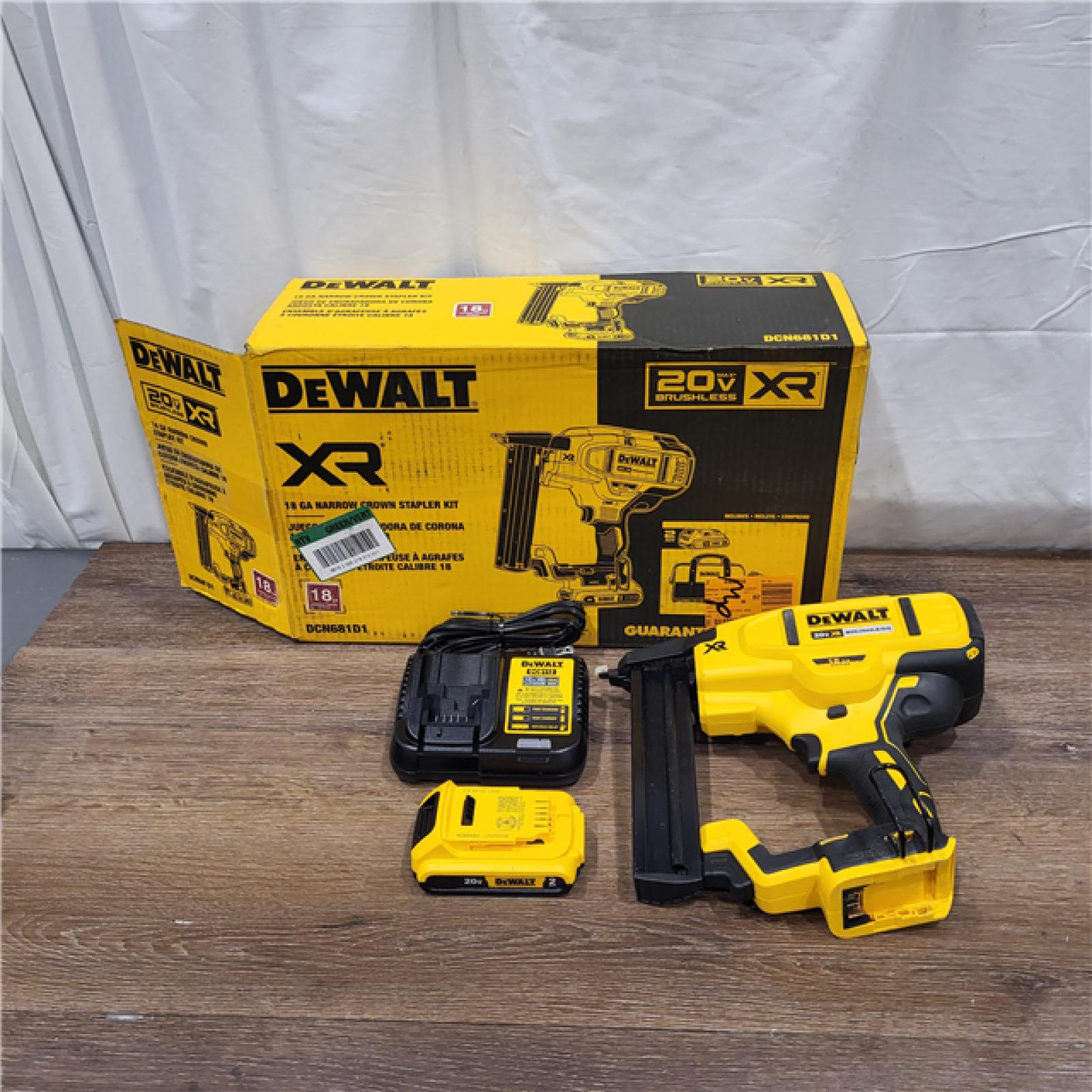 AS-IS DEWALT DCN681D1 20V 18Ga Stapler Kit