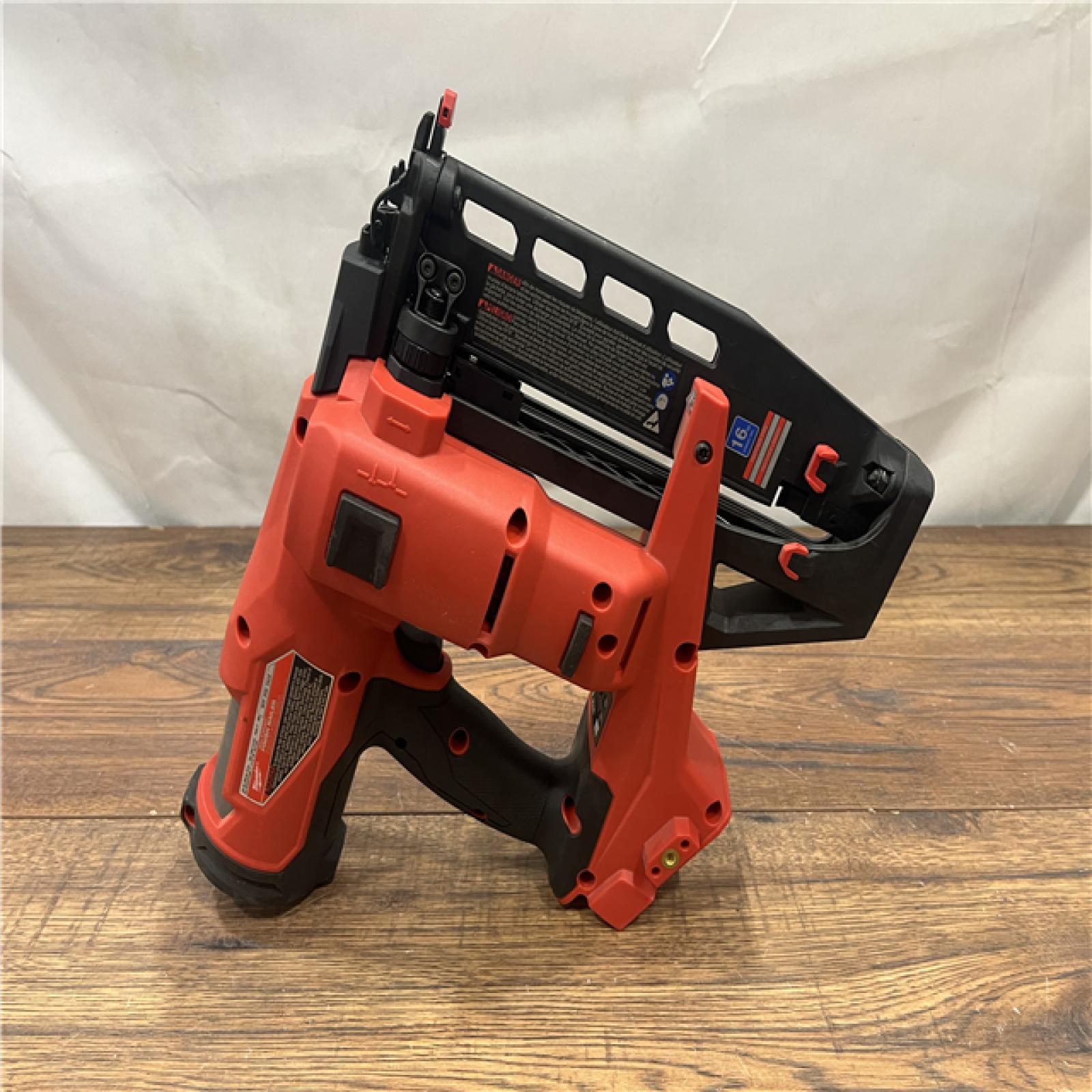 AS IS Milwaukee M18 Fuel 18V Brushless 18-Gauge Brad Nailer 2746-20 (Bare Tool)