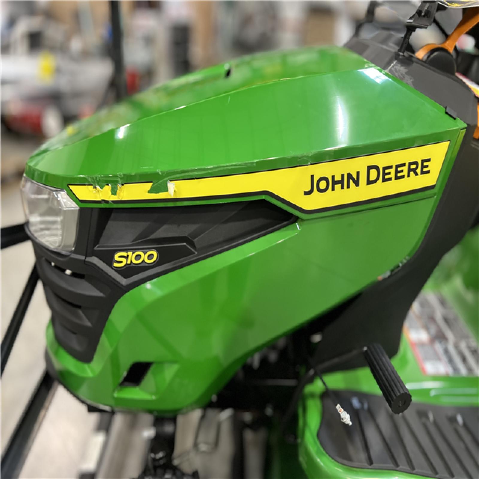 DALLAS LOCATION - John Deere S100 42 in. 17.5 HP Gas Hydrostatic Riding Lawn Mower