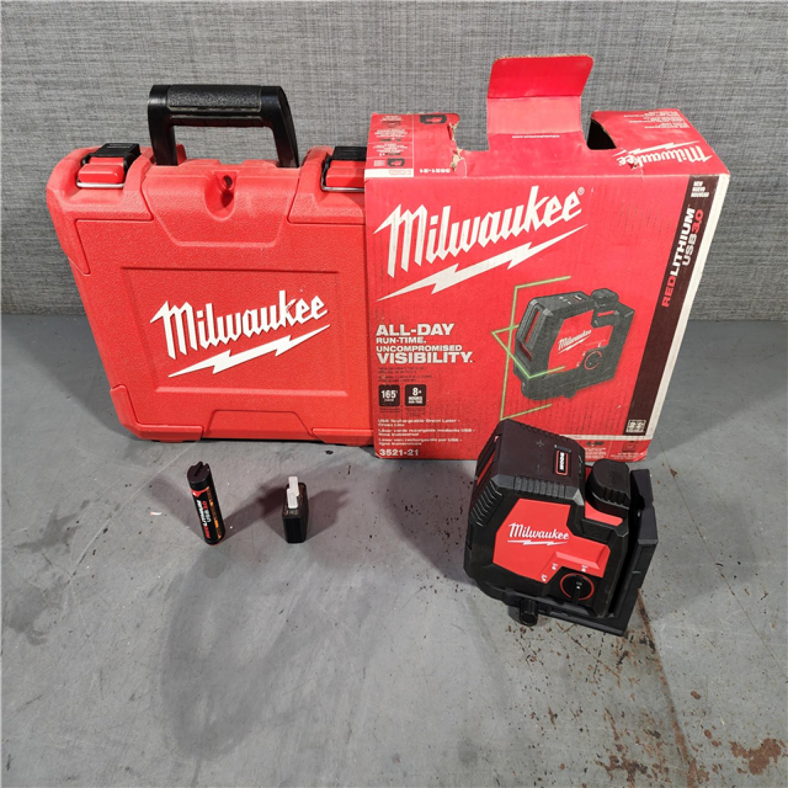 HOUSTON LOCATION - AS-IS MILWAUKEE 100 Ft. REDLITHIUM Lithium-Ion USB Green Rechargeable Cross Line Laser Level (NO USB CABLE)