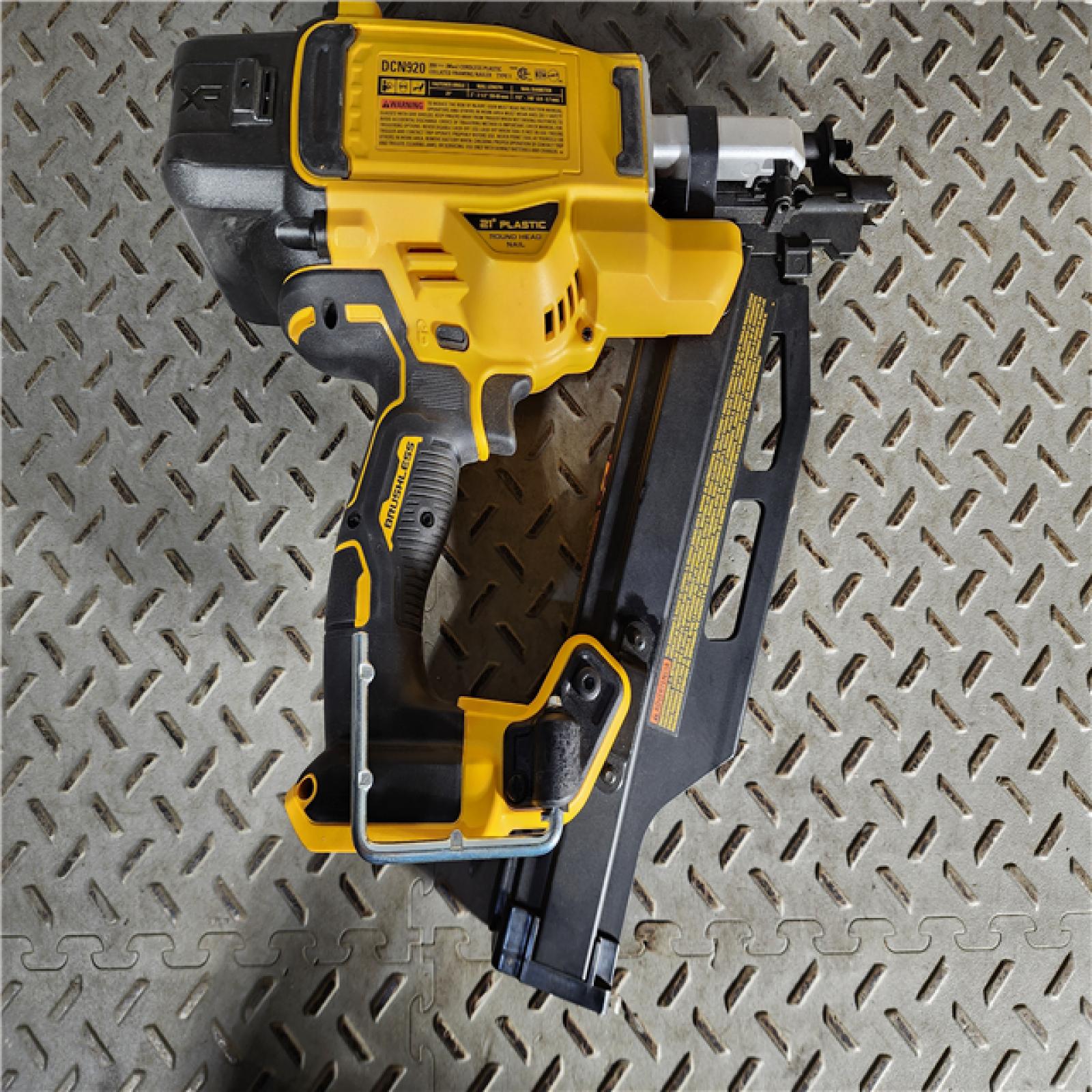 HOUSTON LOCATIN - AS-IS 20-Volt 21° Cordless Framing Nailer (Tool-Only)