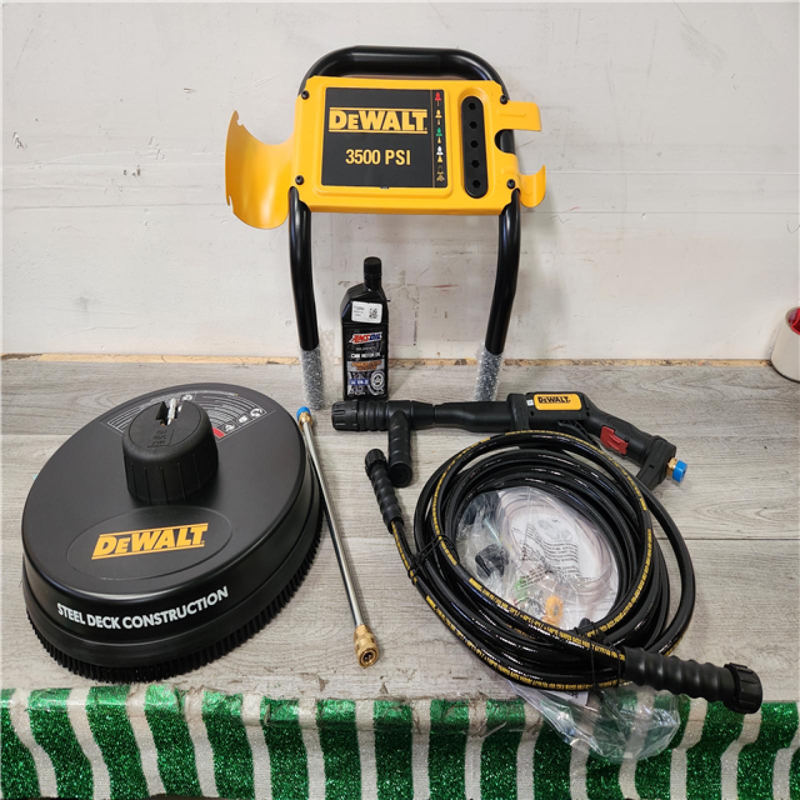 Phoenix Location DEWALT 3500 PSI 2.5 GPM Cold Water Gas Pressure Washer with DeWalt 208cc Engine