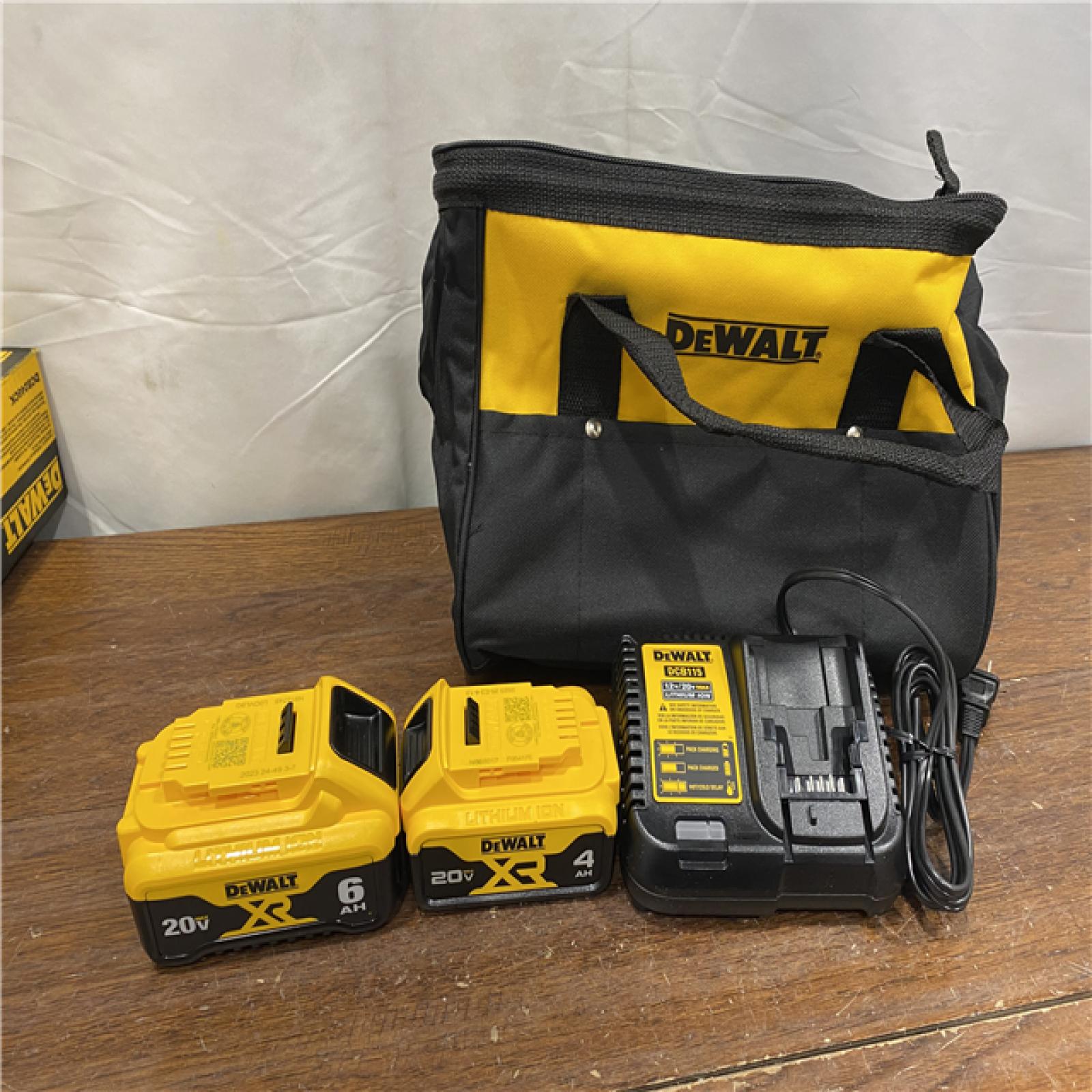 AS-ISDEWALT 20V MAX Lithium-Ion 6.0Ah and 4.0Ah Battery and Charger Starter Kit