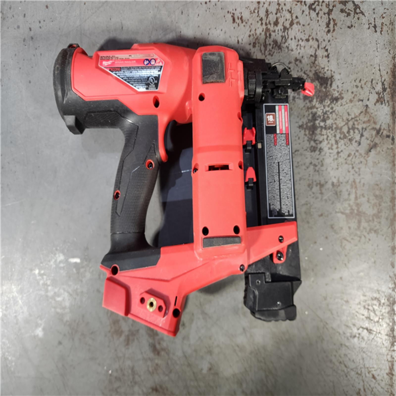 HOUSTON LOCATION - AS-IS Milwaukee M18 Fuel 18V Brushless 18-Gauge Brad Nailer 2746-20 (Bare Tool)