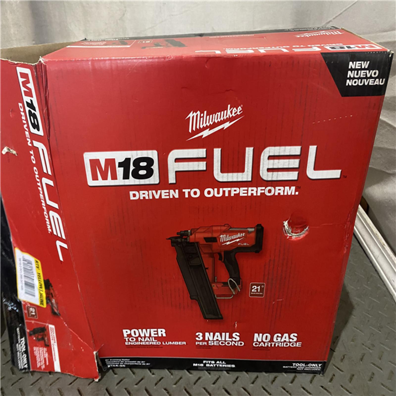 Houston location AS-IS Milwaukee 2744-20 M18 FUEL 21-Degree Cordless Framing Nailer (Tool Only)