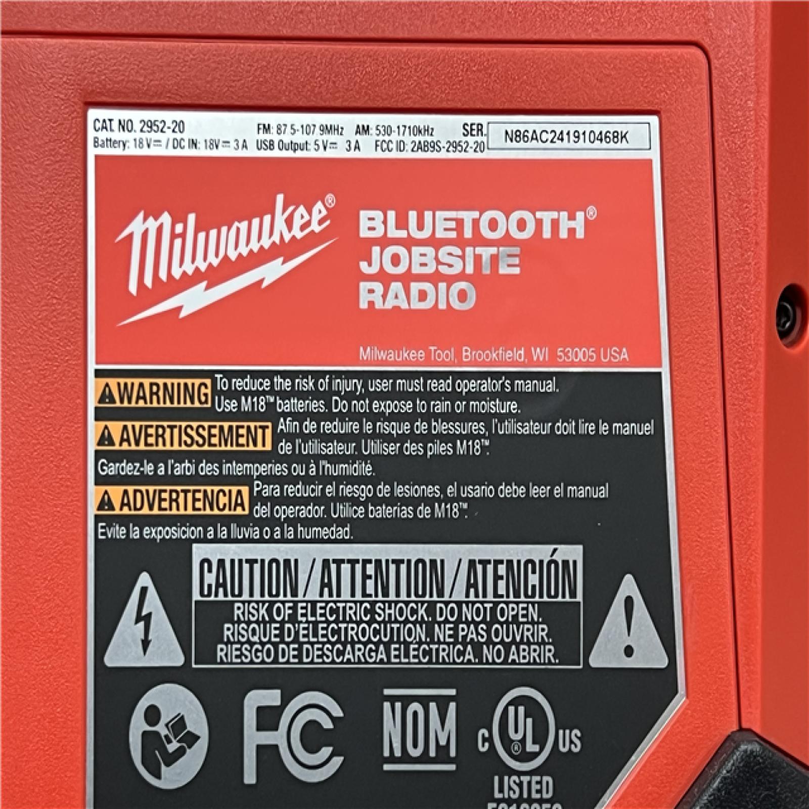 AS-IS MILWAUKEE M18 18V Lithium-Ion Cordless Jobsite Radio