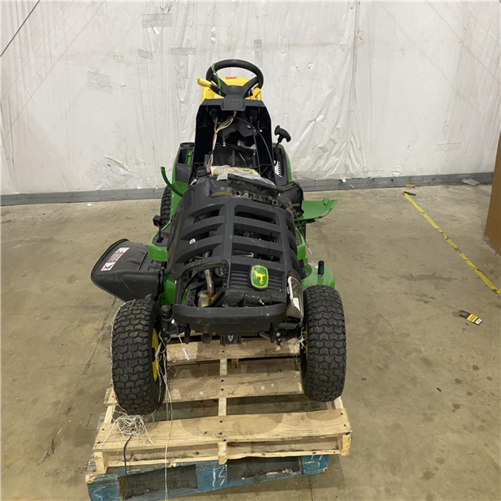 Houston Location - AS-IS John Deere S100 42'' Riding Mower