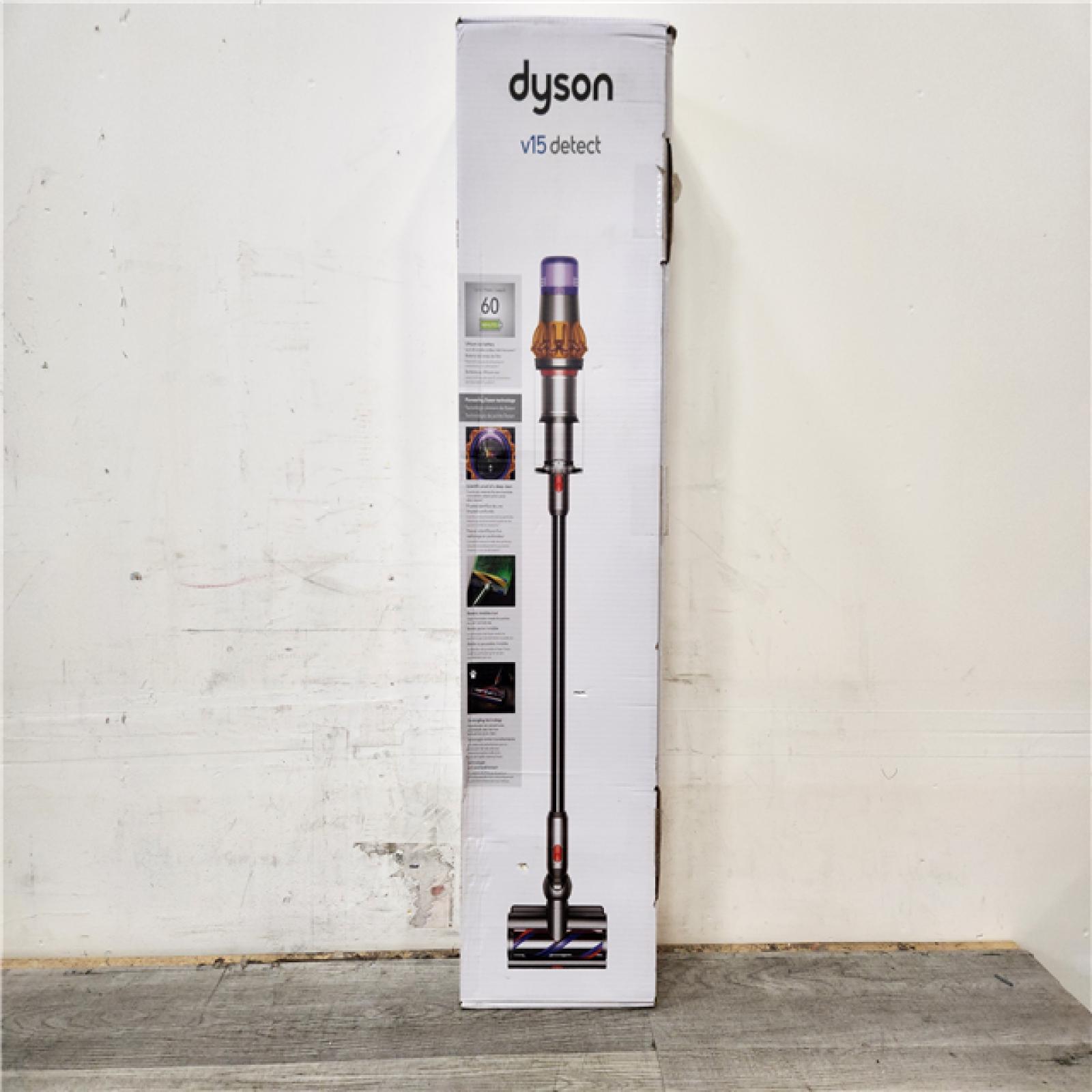 Phoenix Location Dyson V15 Cordless Pet Stick Vacuum (Convertible to Handheld)