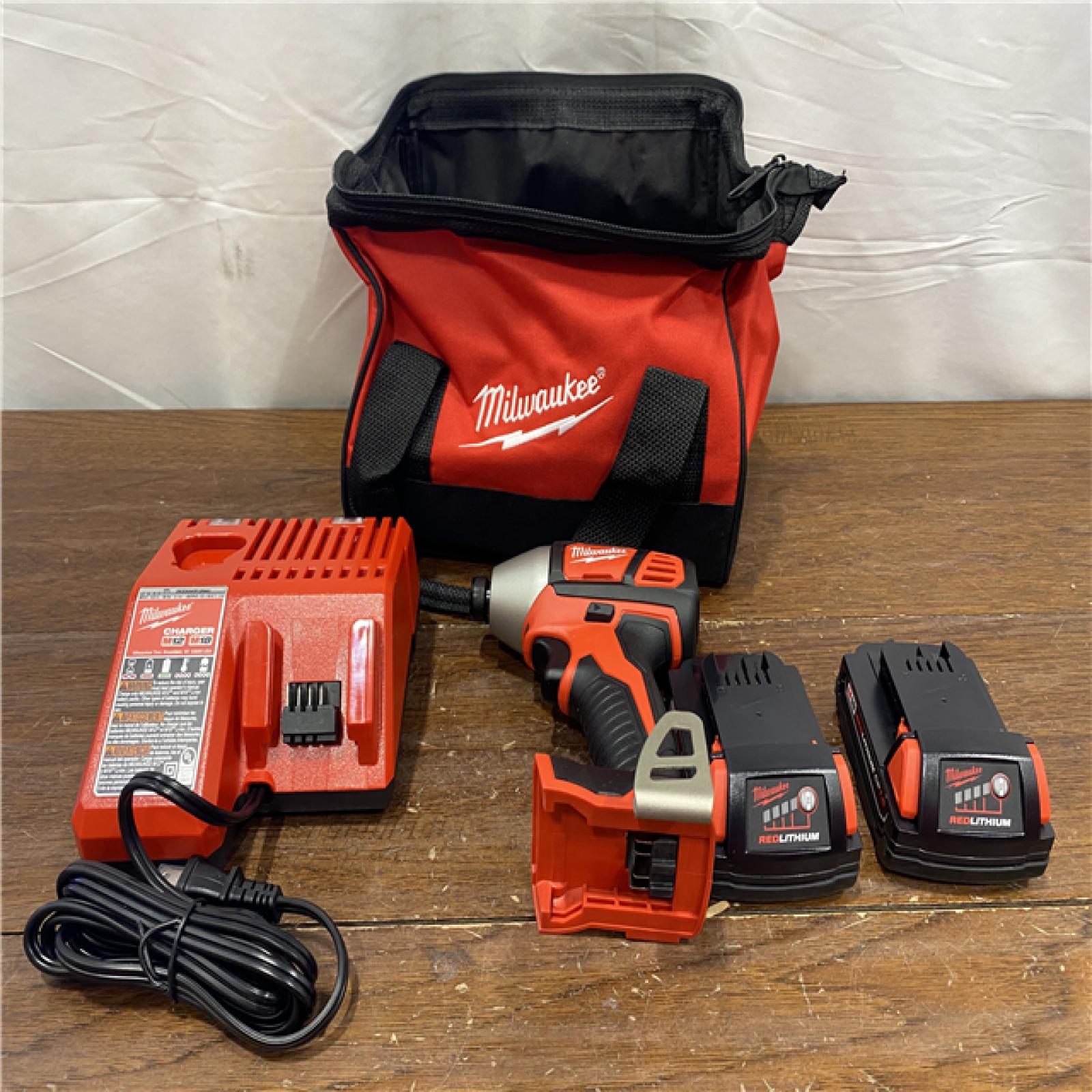 AS-ISMilwaukee M18 18-Volt Lithium-Ion Cordless 1/4 in. Impact Driver Kit